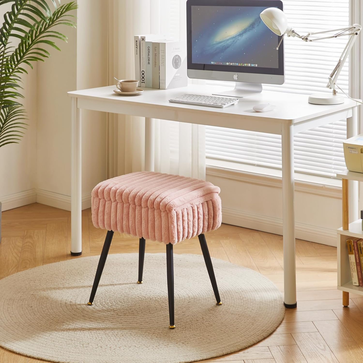 Vanity Stool Chair, Foot Stools Ottoman, Faux Fur Vanity Chair with Black Legs, Vanity Stool for Makeup, Make up Chairs for Vanity, Vanity Small Bench Seat Storage Pink YD-MS151P