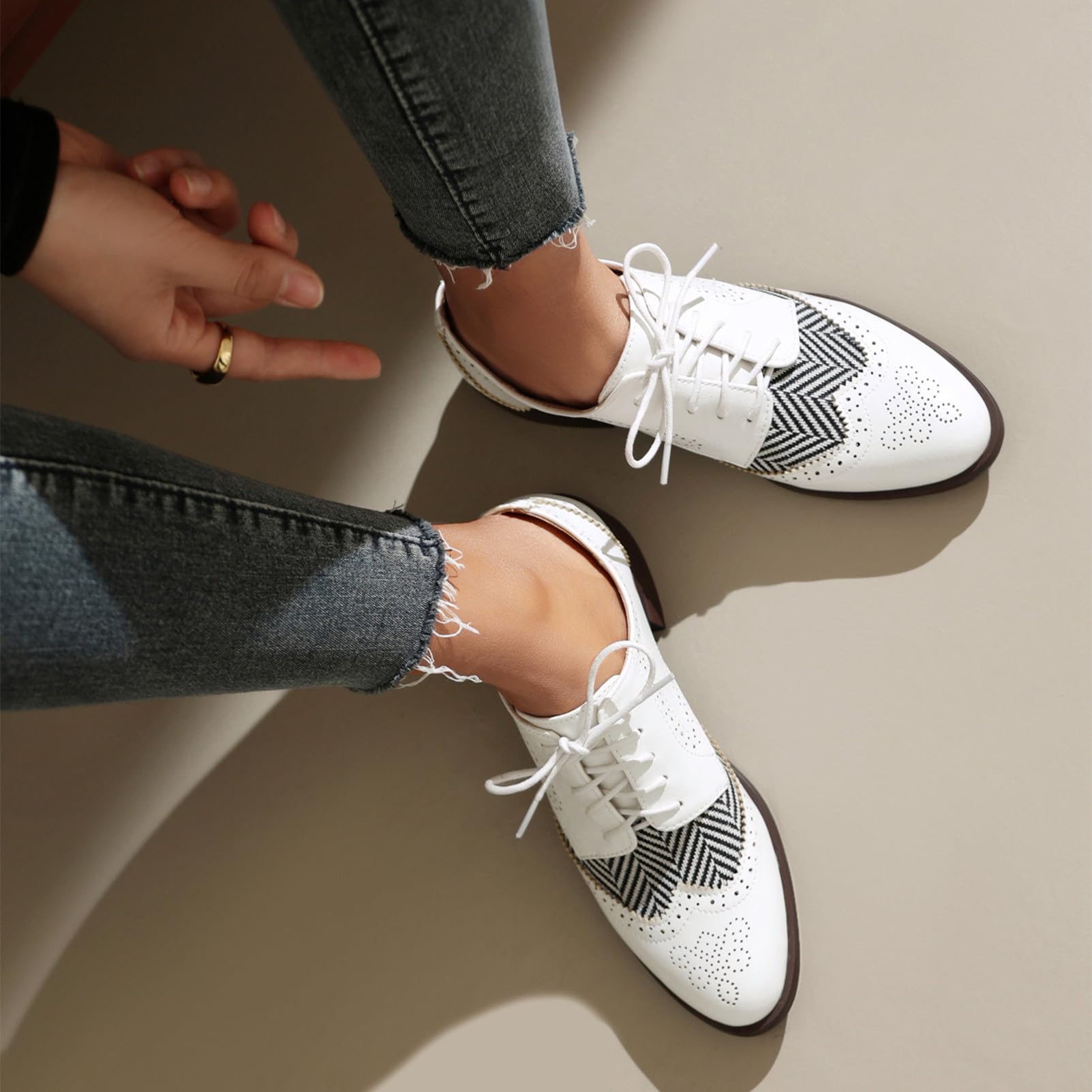 rismart Femmes Classique Lacets Bouts d’Ailes Talon Epais Contrasté Oxford Chaussures Habillées