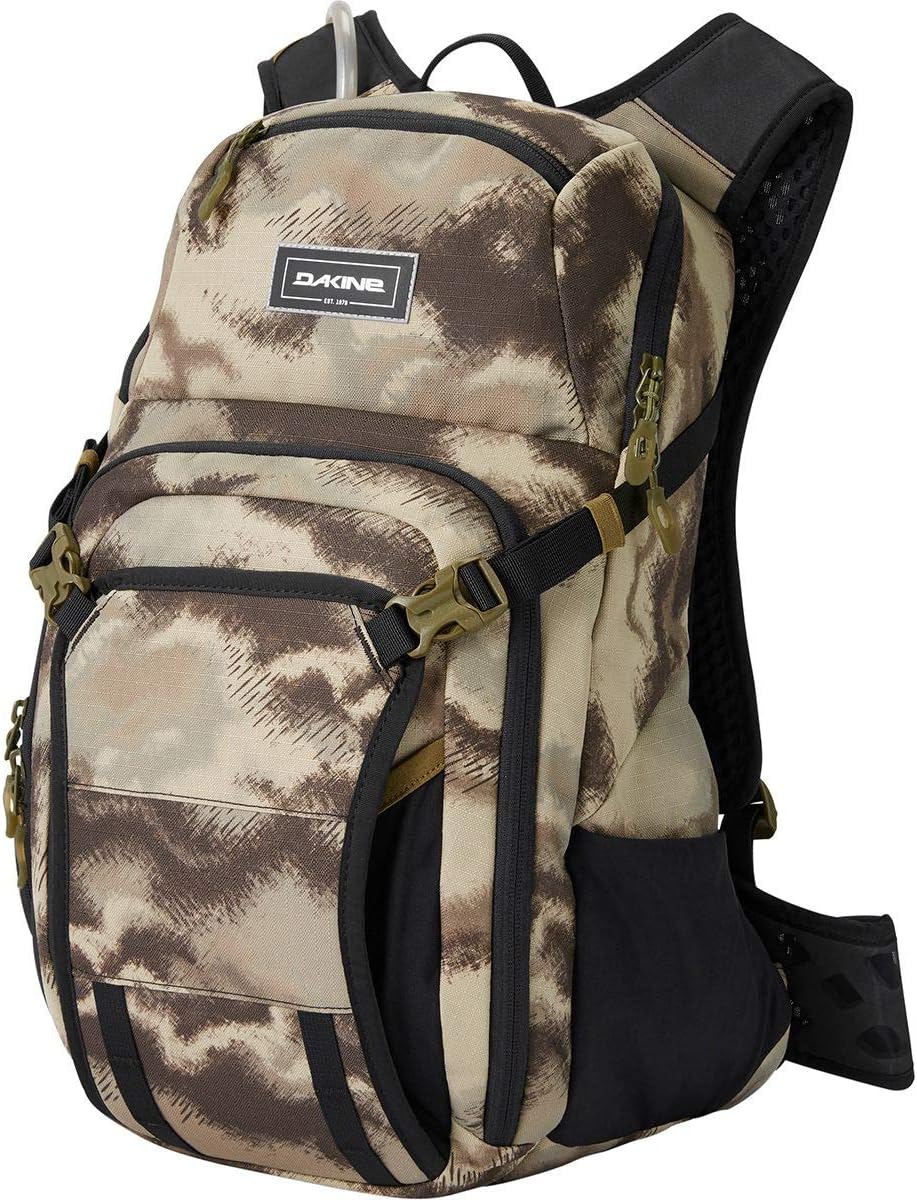 dakine hydration backpack