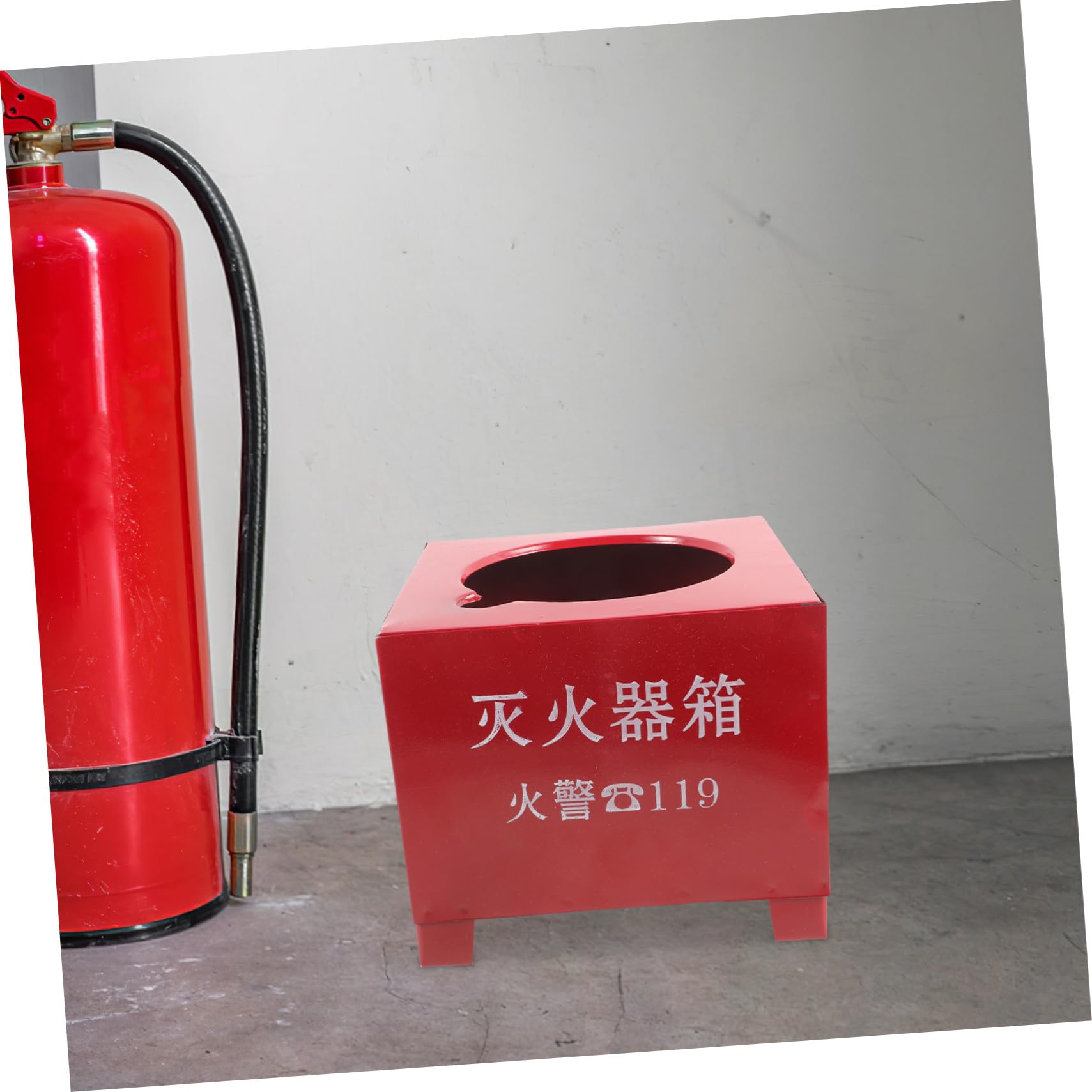 SOLUSTRE Base para Extintor de Incendios de Hierro Rojo 2-4kg Soporte Resistente y Práctico para Extintor Doméstico y Cocina