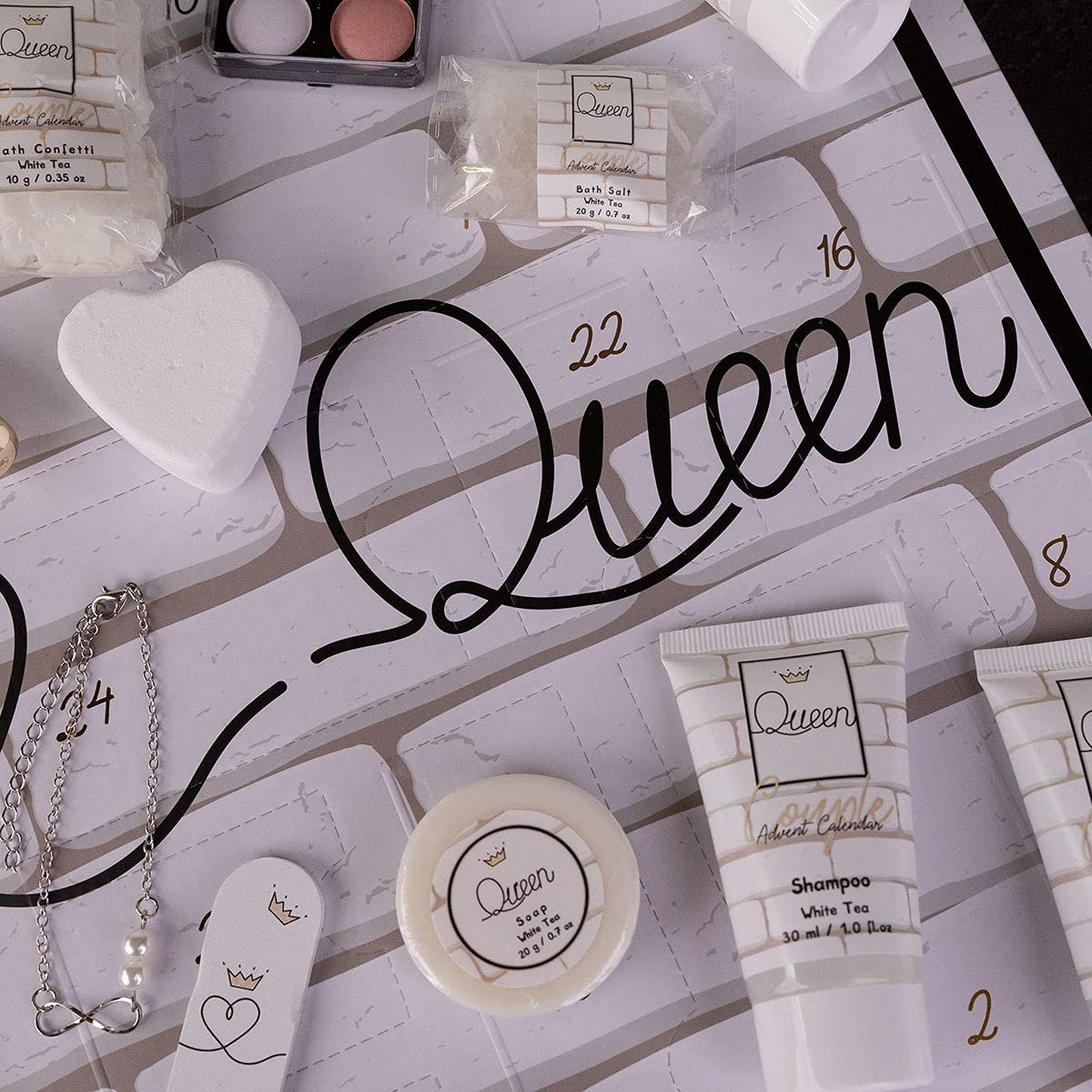 Accentra Beauty Calendrier de l'Avent King & Queen pour Couples Avec 24 Produits de Bain, de Soin du Corps & d'Accessoires Pour Une Période de l'Avent Variée et Choyante