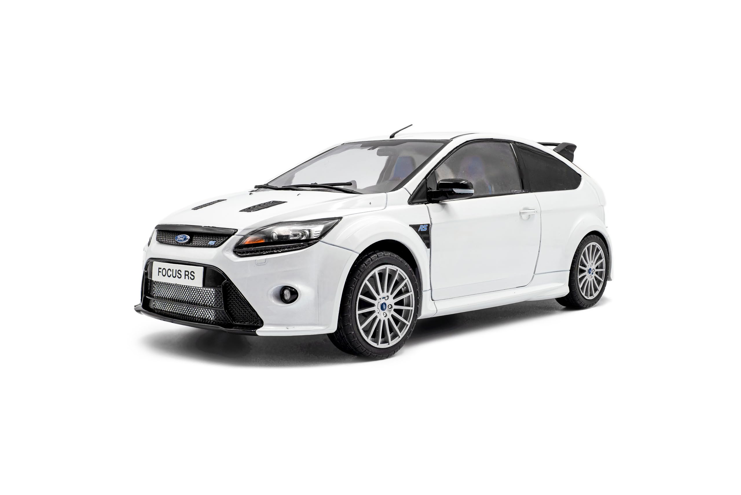 Ford Focus RS MK2 Model 1:18 Frozen White 2009