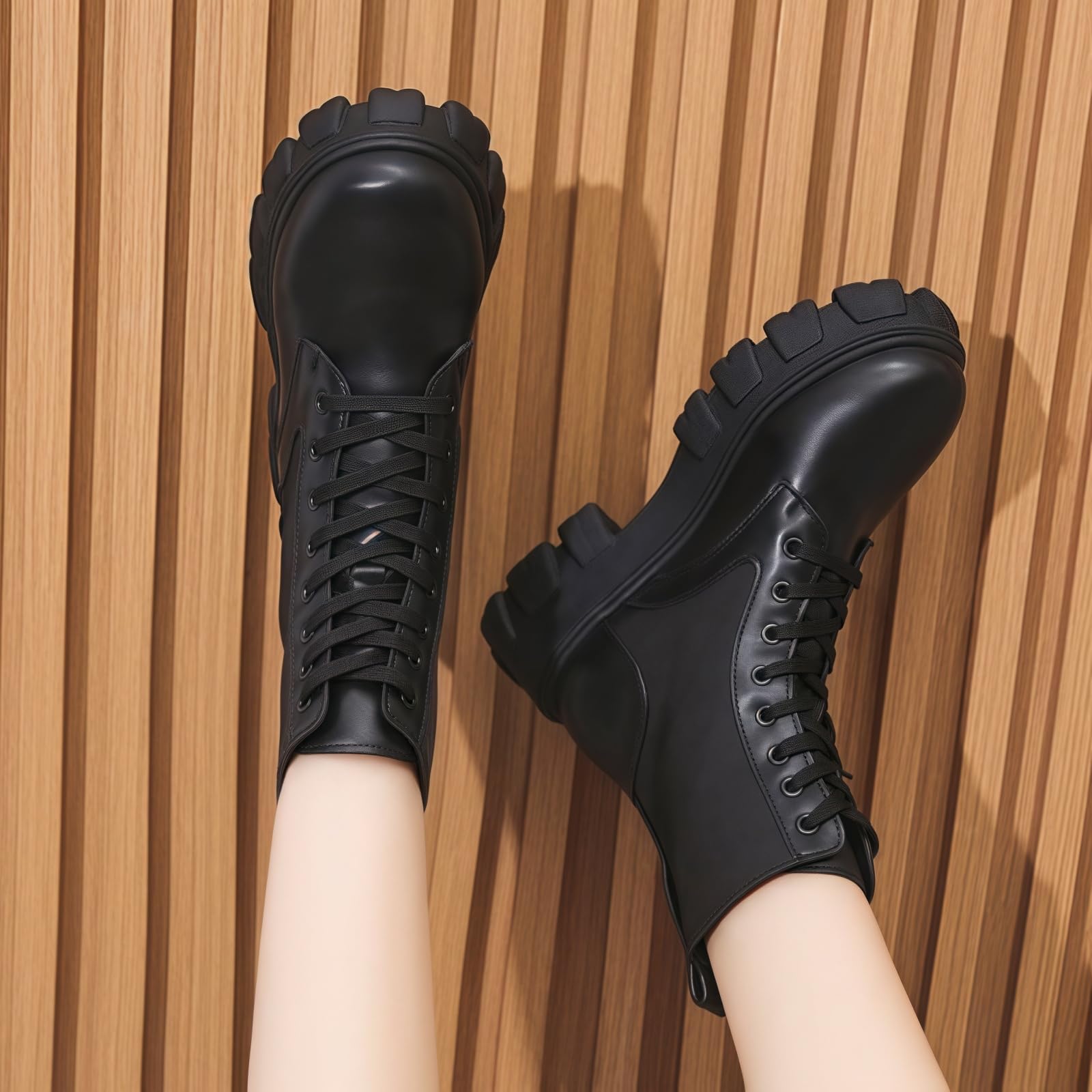Donna piattaforma Lace-Up stivali da combattimento rotondo chiuso dita tacco basso caviglia stivali corti con tasca tasca tacco medio spessa suola Punk moto autunno inverno stivali