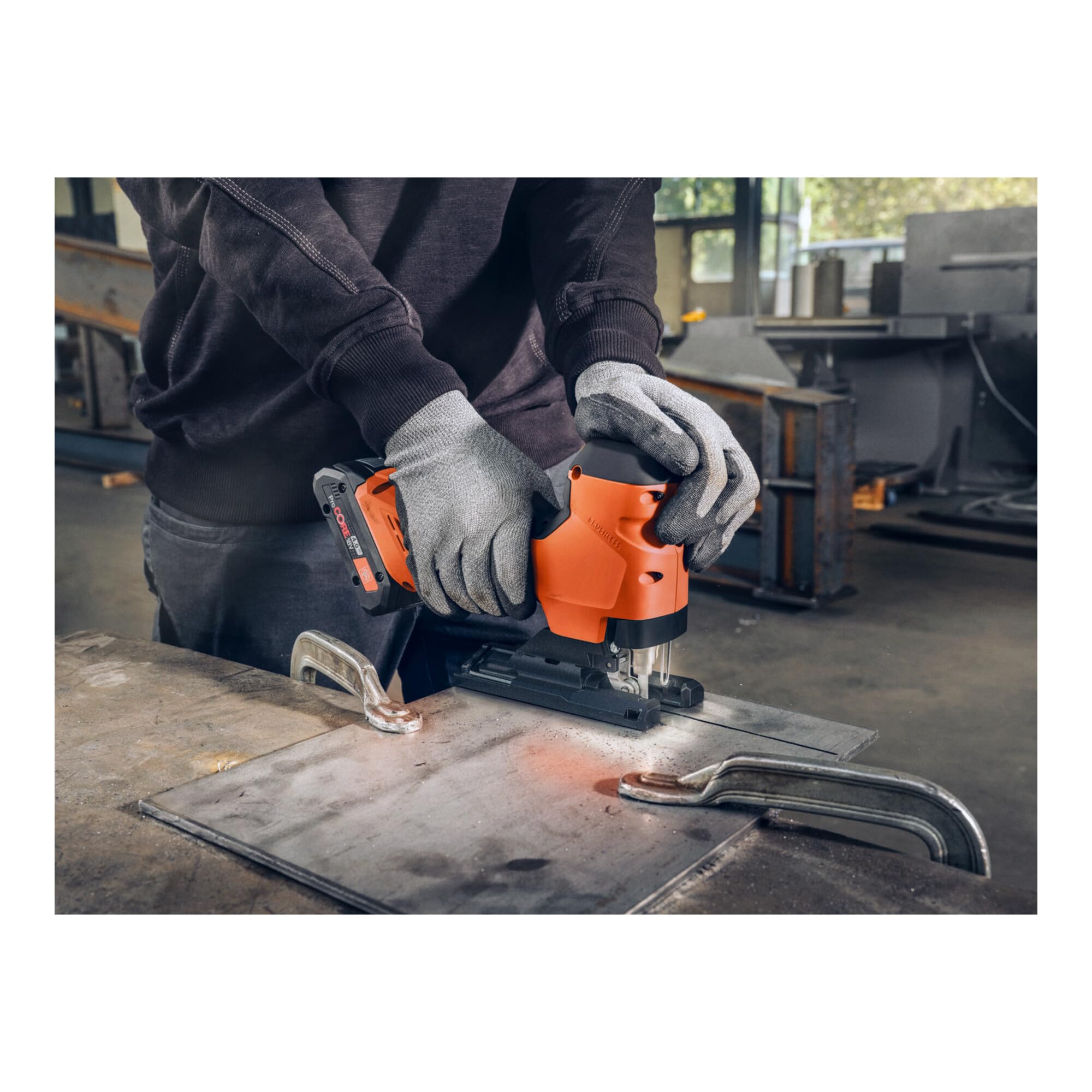 Fein wyrzynarka akumulatorowa F-IRON Jig 26 AS (uchwyt brzeszczotu T, adapter do odsysania, 4-stopniowy skos wahadłowy, lampa robocza LED, cztery regulowane kąty ukośne, kompatybilna z urządzeniami