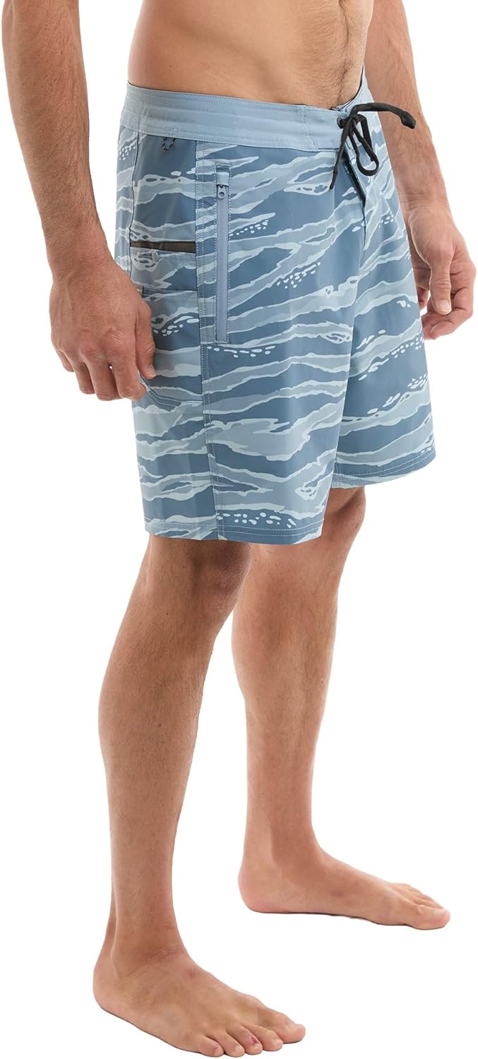 PELAGIC Men's Leaderman Boardshorts 18"