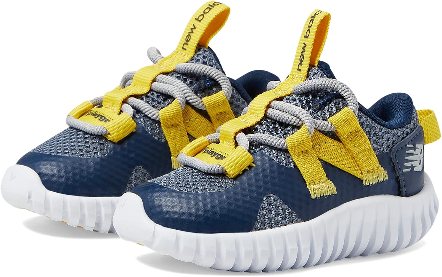 New Balance Boys' Playgruv V2 Bungee Sneakers