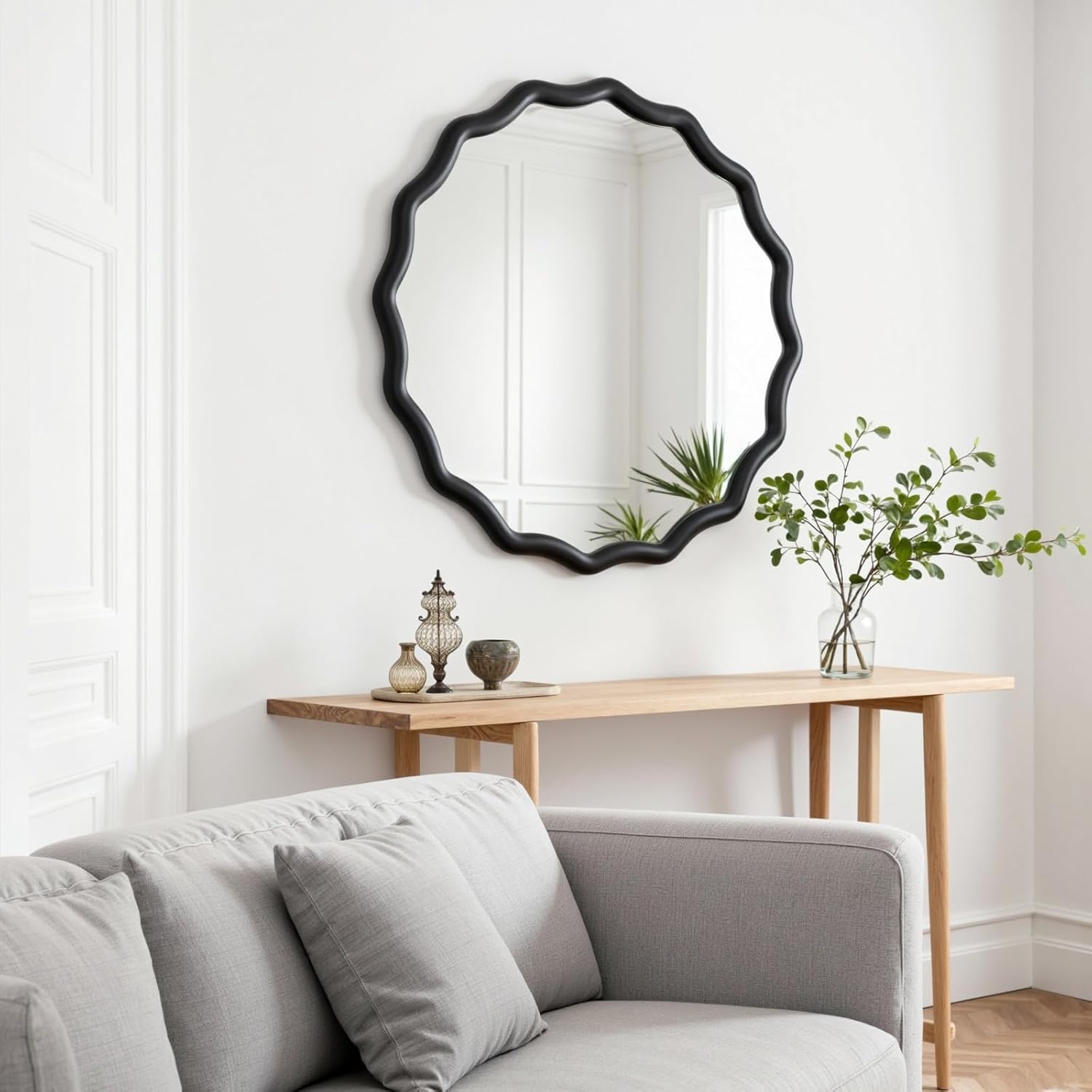 Black Scalloped Circle Mirror 32" Wavy Edge Round Wall Mirror for Bathroom Modern Hanging Leaning Wood Frame Vanity Mirror Decorative for Bedroom Living Room Entryway