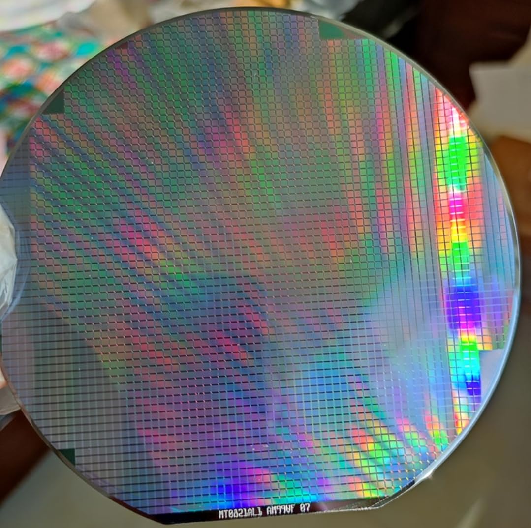 Decorative Silicon Wafer CPU Chip Display Piece, Non-Functional Semiconductor IC Lithography Wafer Ornament for STEM Education, Tech Art & Gift Collection (8-inch Chip No. 3)