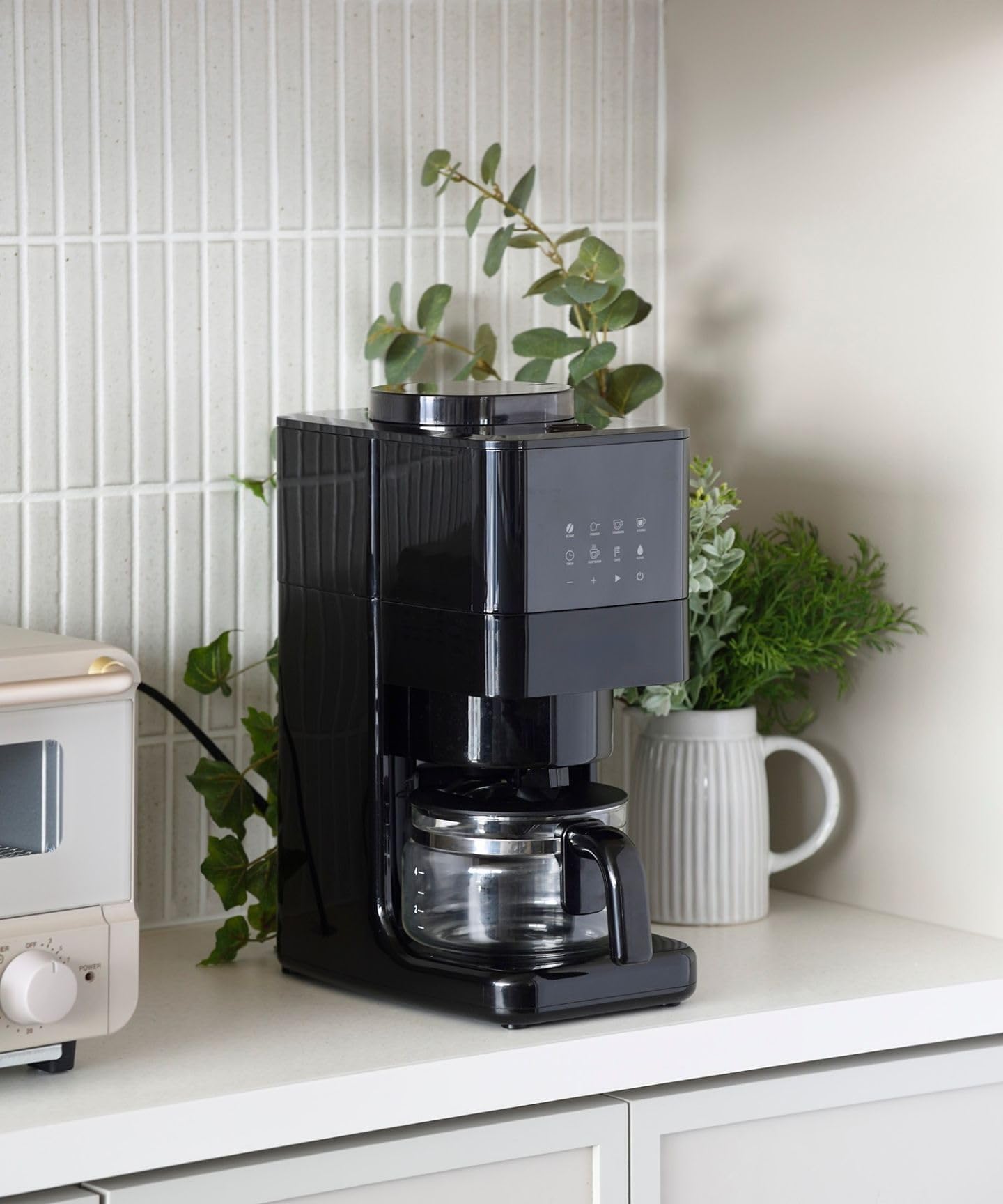 Amazon | コーヒーメーカー 全自動 コーン式 ミル付き 豆・粉対応 3