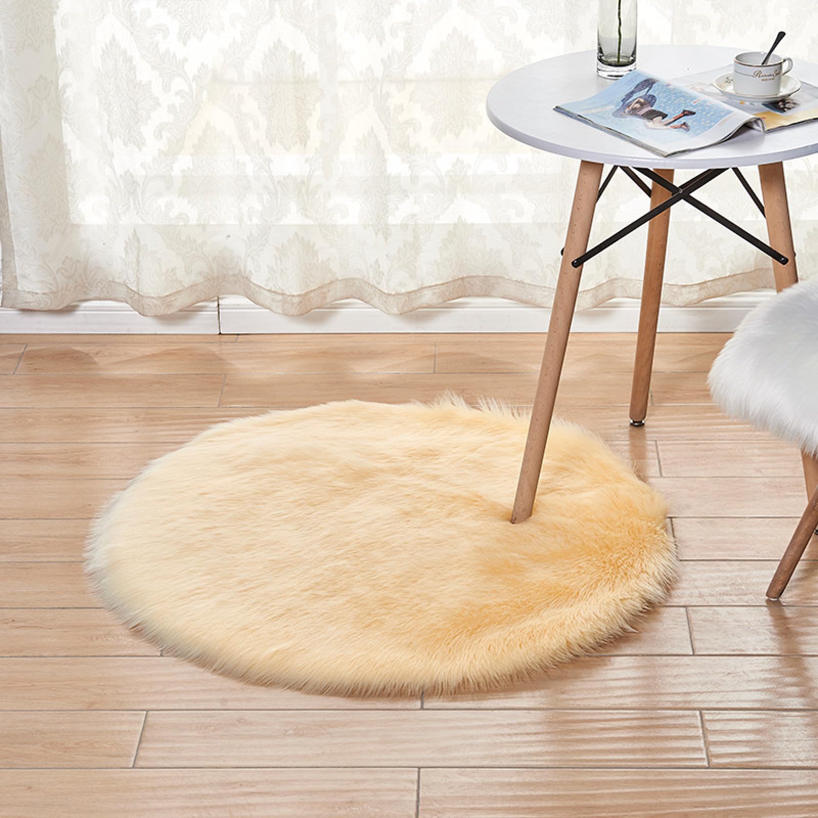 Tapis rond imitation peau de mouton 180cm au fini soyeux haut de gamme