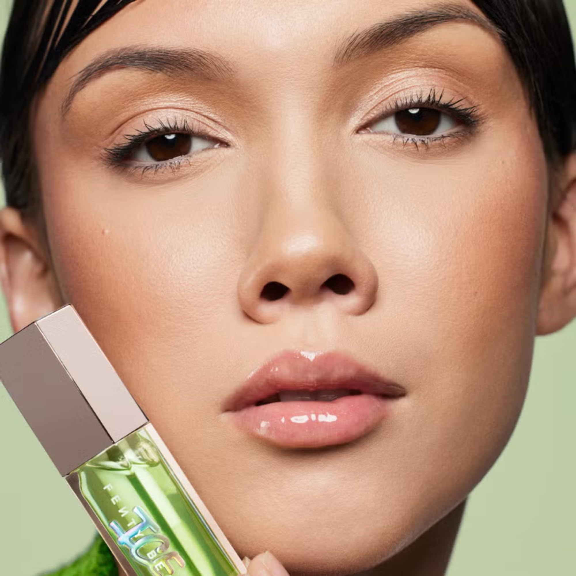 FENTY BEAUTY Gloss Bomb Ice Fruitz Lipgloss, Cucum' Brrr, 9ml