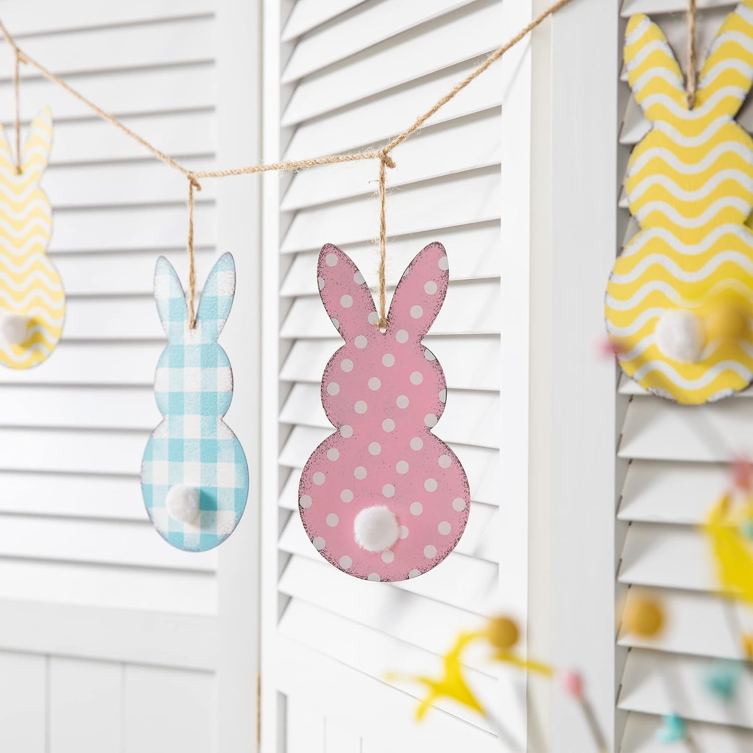 Glitzhome Metal Easter Bunny Garland Banner Wall Hanging Sign for Indoor Festival Party Home Decoration, Multi-Color