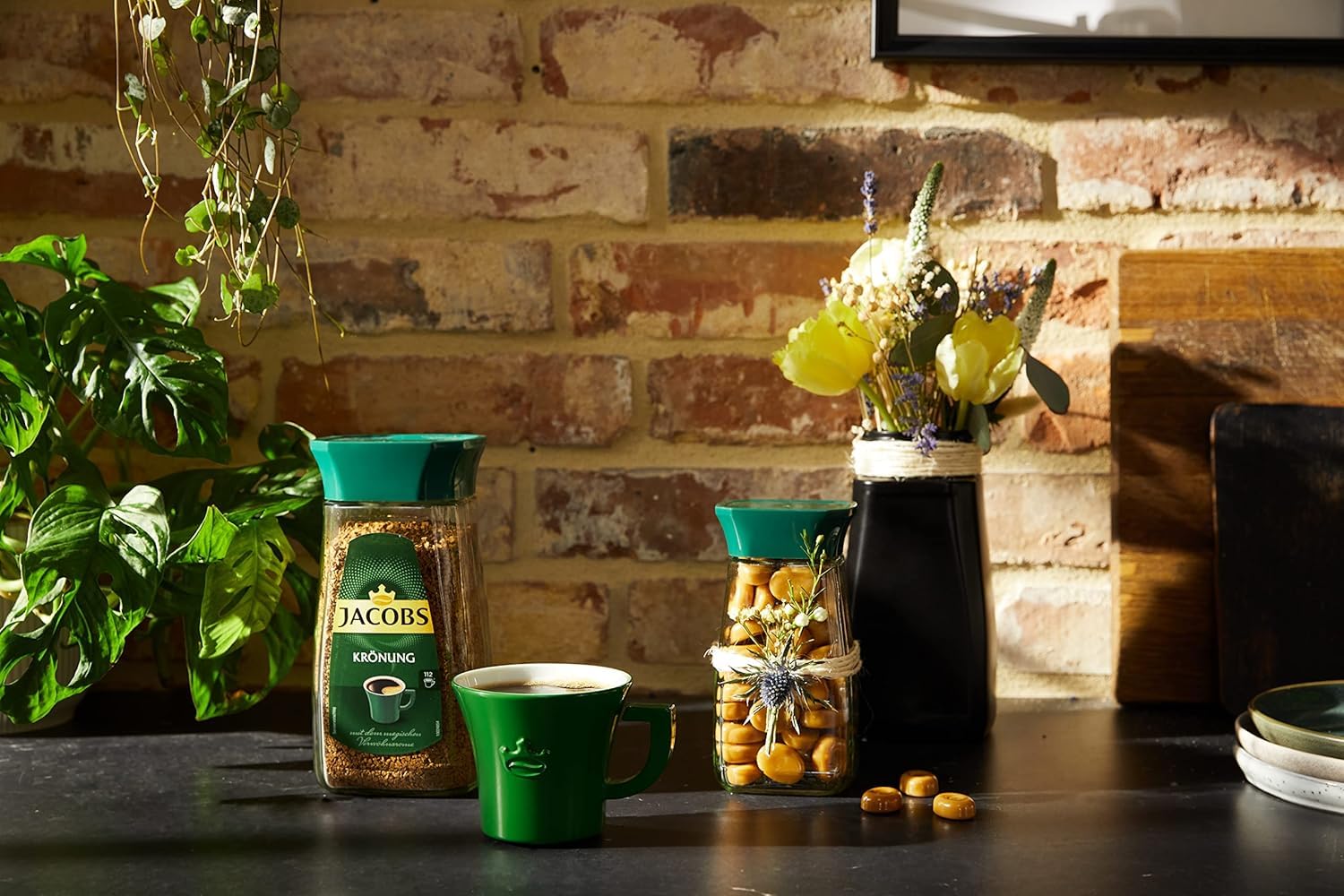 Jacobs Krönung Gold, Caffè Istantaneo, Bevanda in Polvere Solubile, 100g, 05005