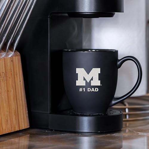 Miniatura 33 de Rico Industries NCAA #1 Dad - Taza bistró de cerámica negra mate grabada con láser, de 15 onzas, para bebidas calientes o frías Troyanos del Sur