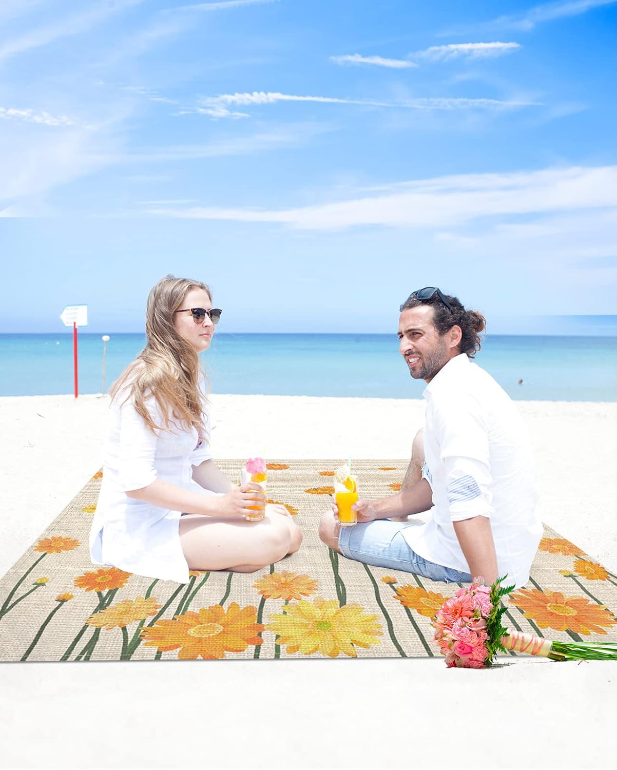 Beach Blanket, Summer Vintage Blossoms Flowers Field Bee Sandproof Beach Mat 83"x79" Outdoor Picnic Blankets Retro Plant Burlap Texture Portable Picnic Mats for Vacation, Travel, Camping, Hiking