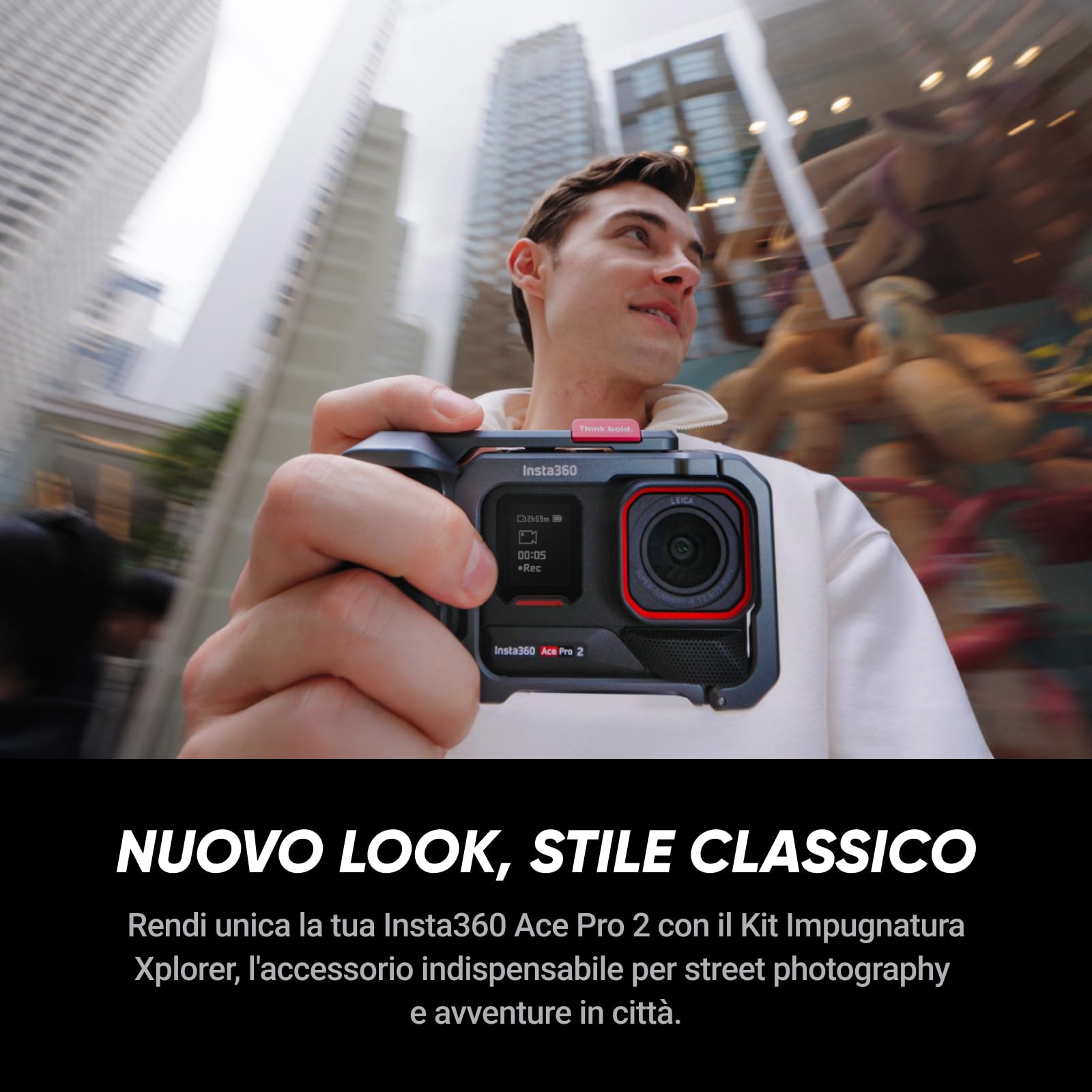 Insta360 Ace Pro 2 Pack Xplorer Grigio: Action Cam 8K Impermeabile, Co-ingegnerizzata con Leica, Sensore 1/1.3", doppio Chip IA. Superba in Bassa Luce, Audio Superiore, Fotografia urbana e Viaggi.