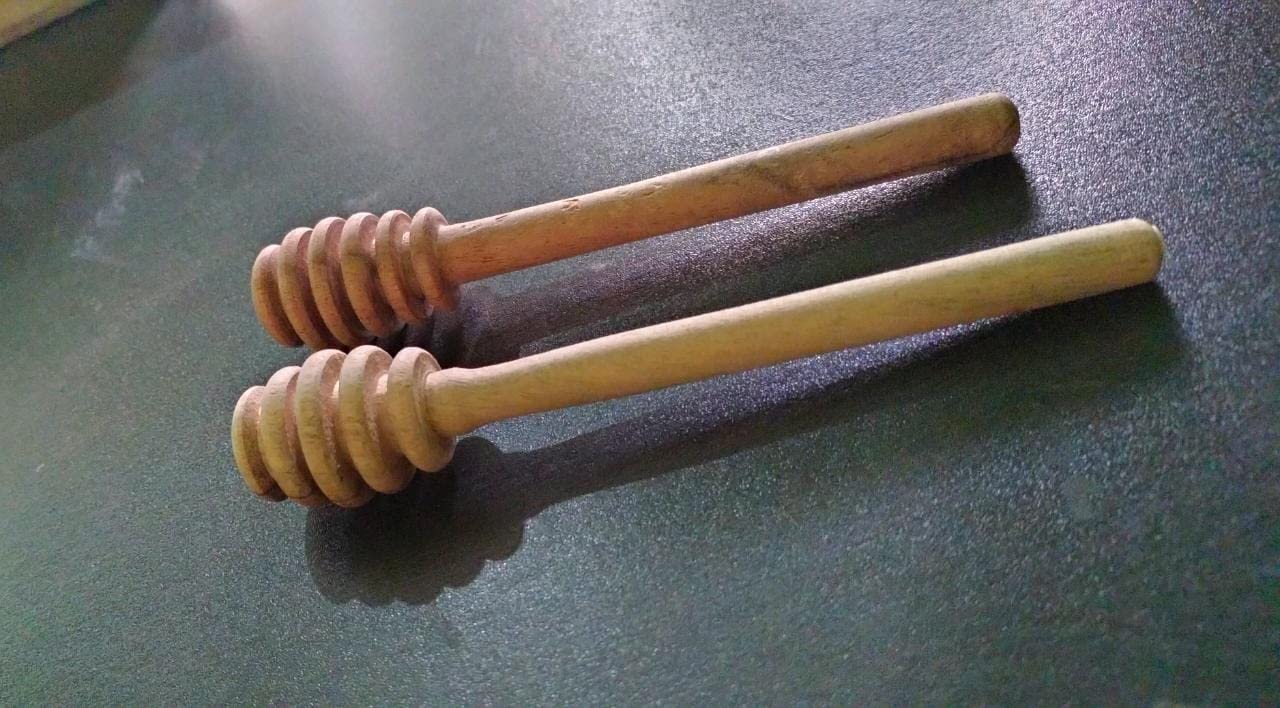 Wooden Honey Dipper Drizzle And Stir For Home And Kitchen, 4 pcs set Hot Tea Or Over Food, Wood Honey Stick - Handcrafted, Honeycomb Stick, Honey Stirrer Stick For Honey Jar By SUFY CRAFTS