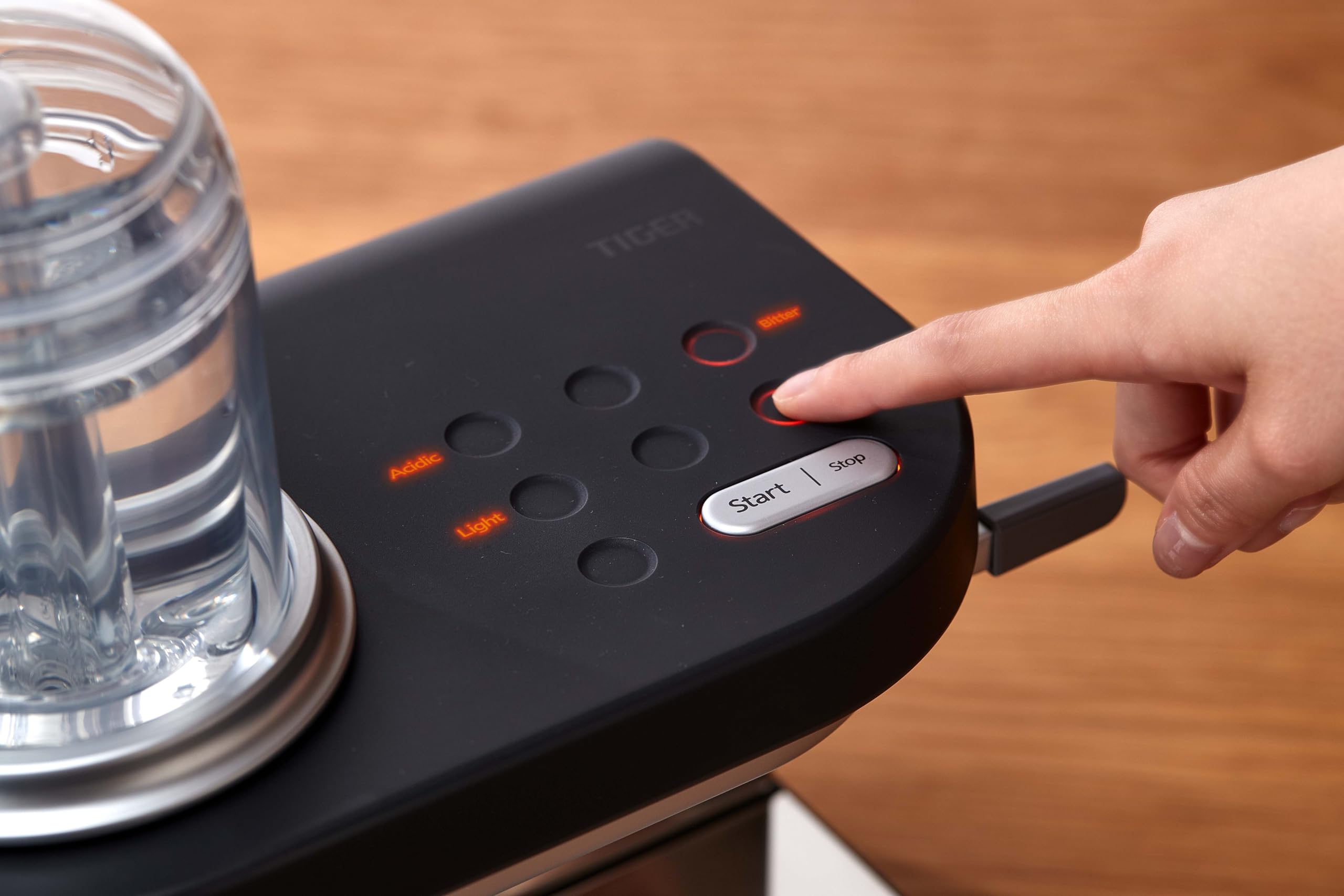 タイガー サイフォン式コーヒーメーカー Siphonysta (中古) コーヒーの噴水」で抽出過程からワクワクが止まらない次世代
