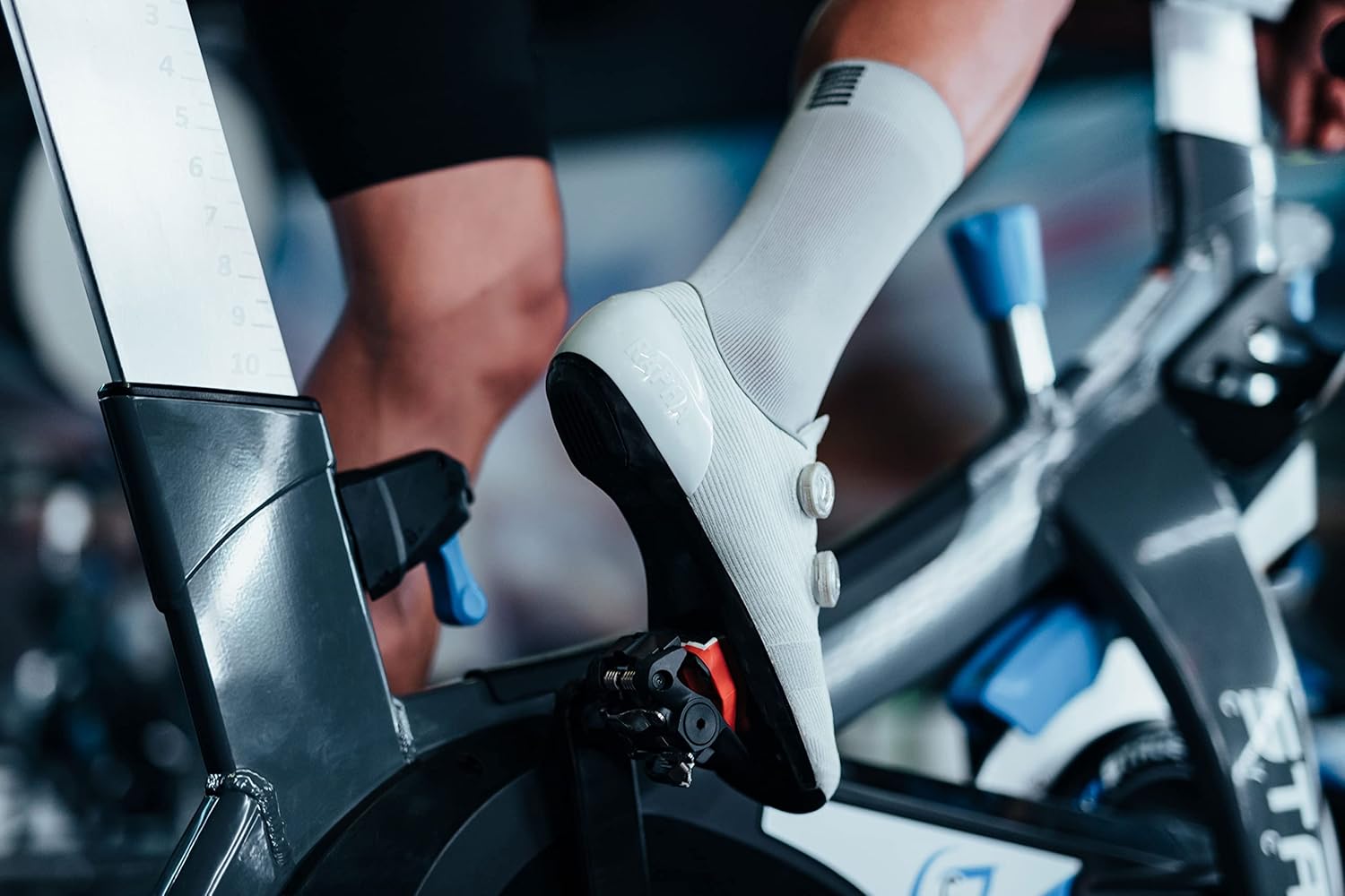 Look Cycle – Delta Indoor/Fitness Cycling Cleats – Anti-Slip Surface - Compatible with Standard Look Delta Style (Not KEO) Pedals - Black – Red - Image 6