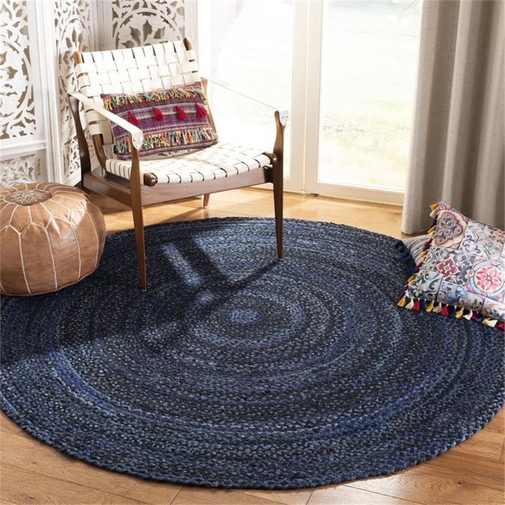 SAFAVIEH Braided Collection 4' Round Navy / Black BRD452N Handmade Country Cottage Reversible Cotton Area Rug 4' (Round) Navy/Black