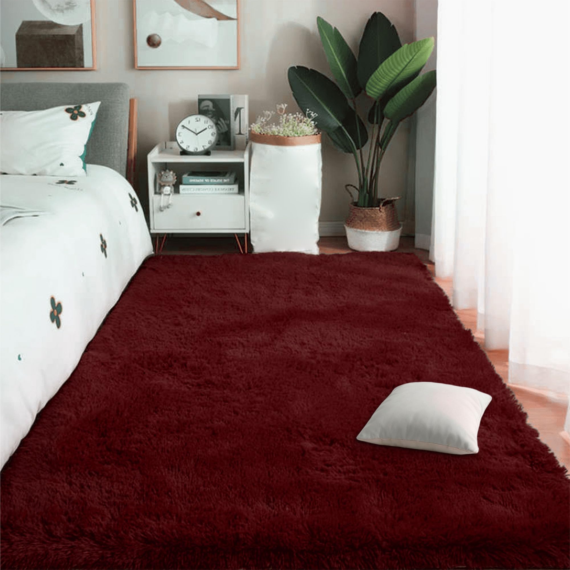 Tapis de salon antidérapant et doux au toucher en fausse fourrure rouge