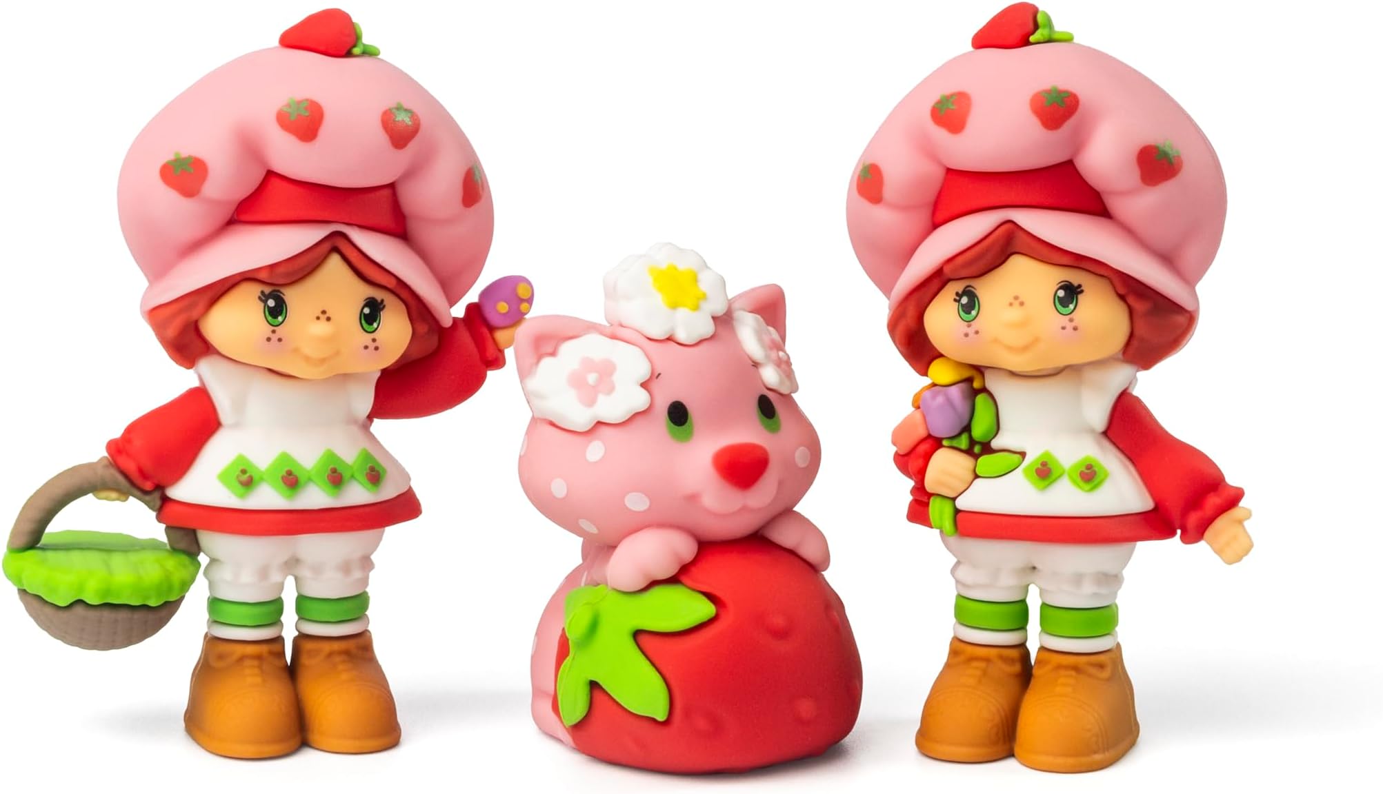 The Loyal Subjects Strawberry Shortcake 3-Pack Sweet Scented Spring Season 2.5-inch Cheebee Collectible Figure Set with Strawberry Shortcake & Custard