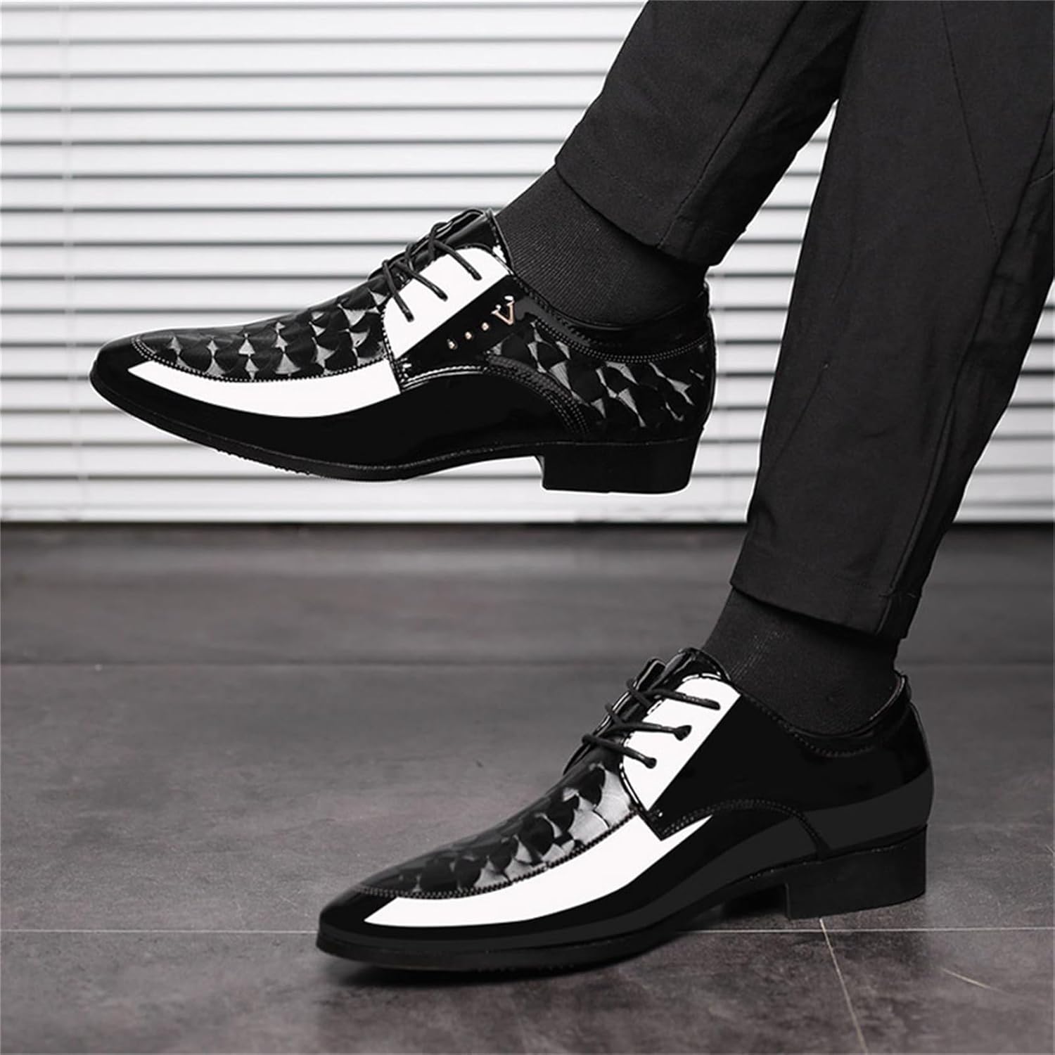 Men's Vintage Elegant Patent Leather Dress Shoes Lace-up Formal Business Oxfords Wedding Prom - Image 6