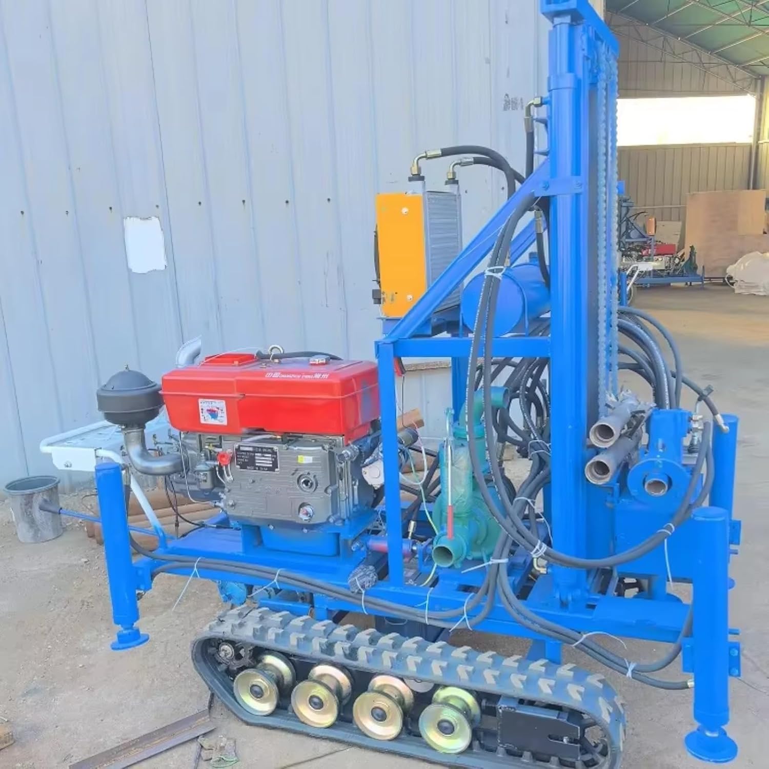 Mini Water Well Drilling Rig Machine 150-200m Small Borehole with Crawler Chassis for Digging Water Well