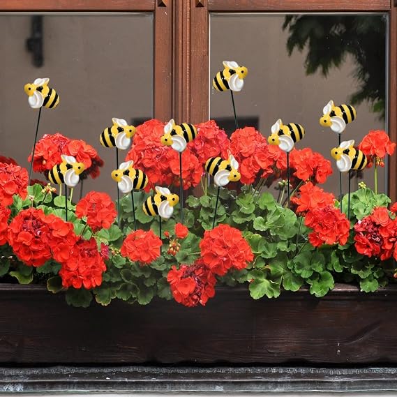 10Pcs Bee Garden Stakes Decor, Bumble Bees Garden Patio Plant Pot, Bee Stakes Outdoor Courtyard Planter Flower Pot Bed Garden Decor FJIUMOZEN