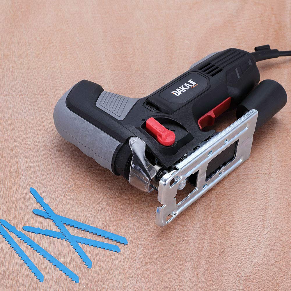 Bakaji Seghetto Elettrico Alternativo Pendolare 600W Velocità Regolabile 800-3000rpm con Inclinazione Lama in 3 Posizioni Lama 10cm Guida Righello e Adattatore Aspiratore Inclusi