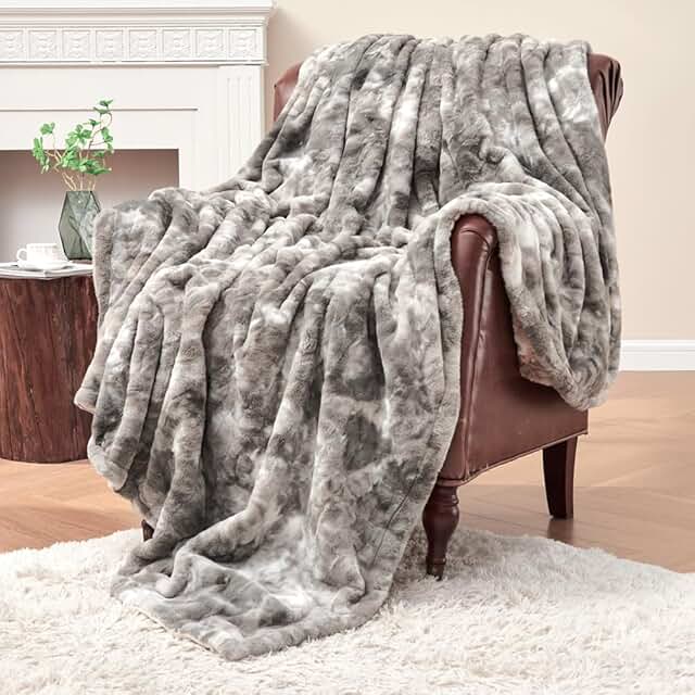 Krifey Oversized Faux Fur Throw Blanket, Soft Fluffy Fuzzy Cozy Blanket ...
