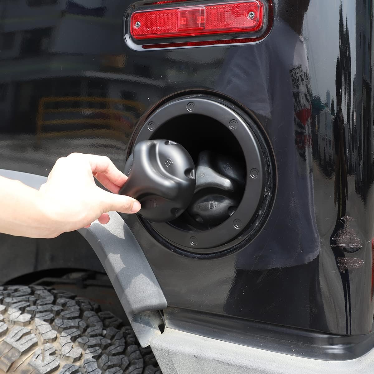 Fuel Tank Cover Trim for Hummer H2 2003-2009 Accessories Fuel Filler Door Cover Trim Gas Tank Door Cover Fuel/Gas Tank Cap Fuel Door Lid Bezel Cover Trim Molding Protector ABS (Matt Black)