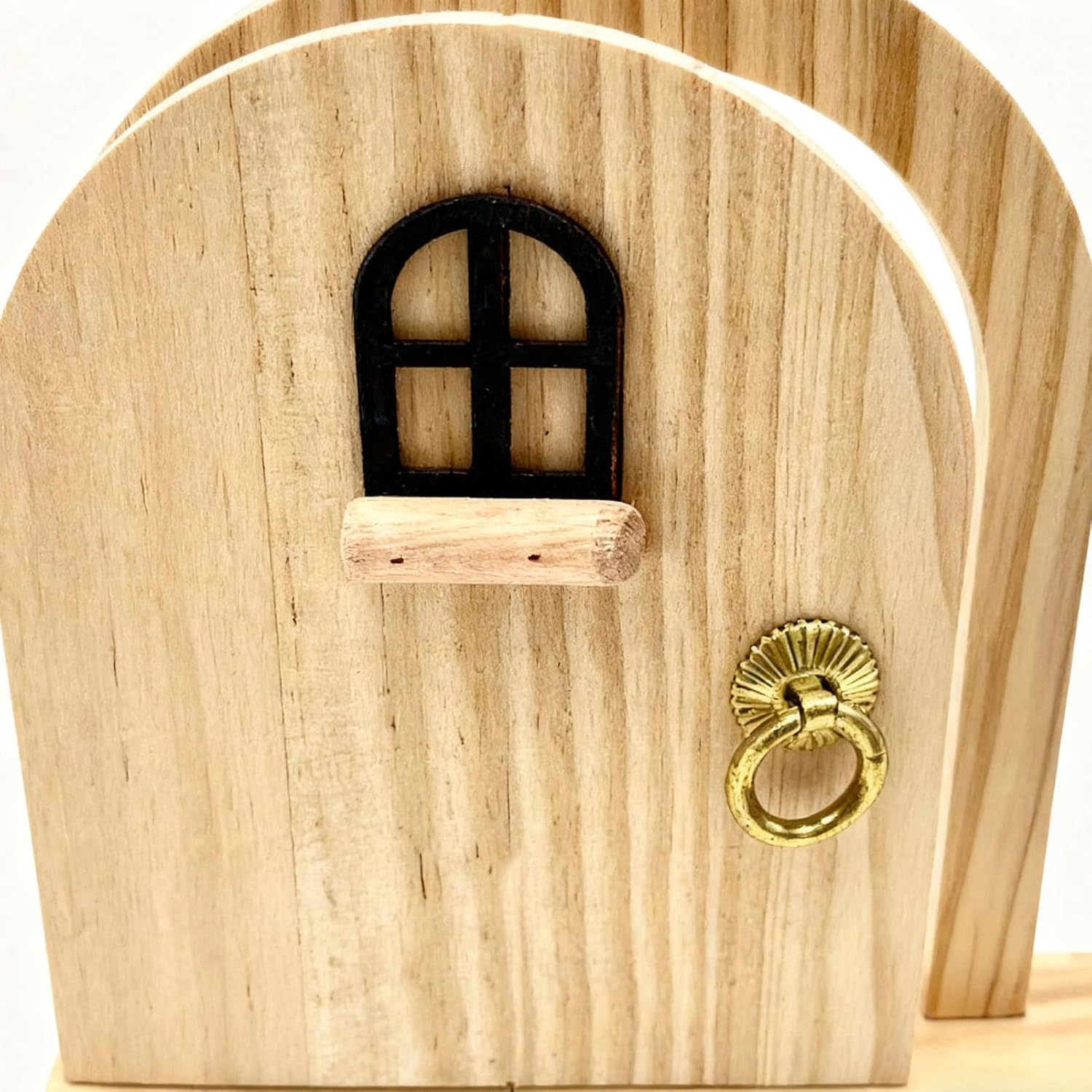 Outlet Cover Fairy Door, Wooden Socket Protector, Decorative Electric Guard, Child Safety Outlet Shield, Parents Homeowners, Kids Nursery Bedroom Supplies for Playroom Classroom Kitchen Day