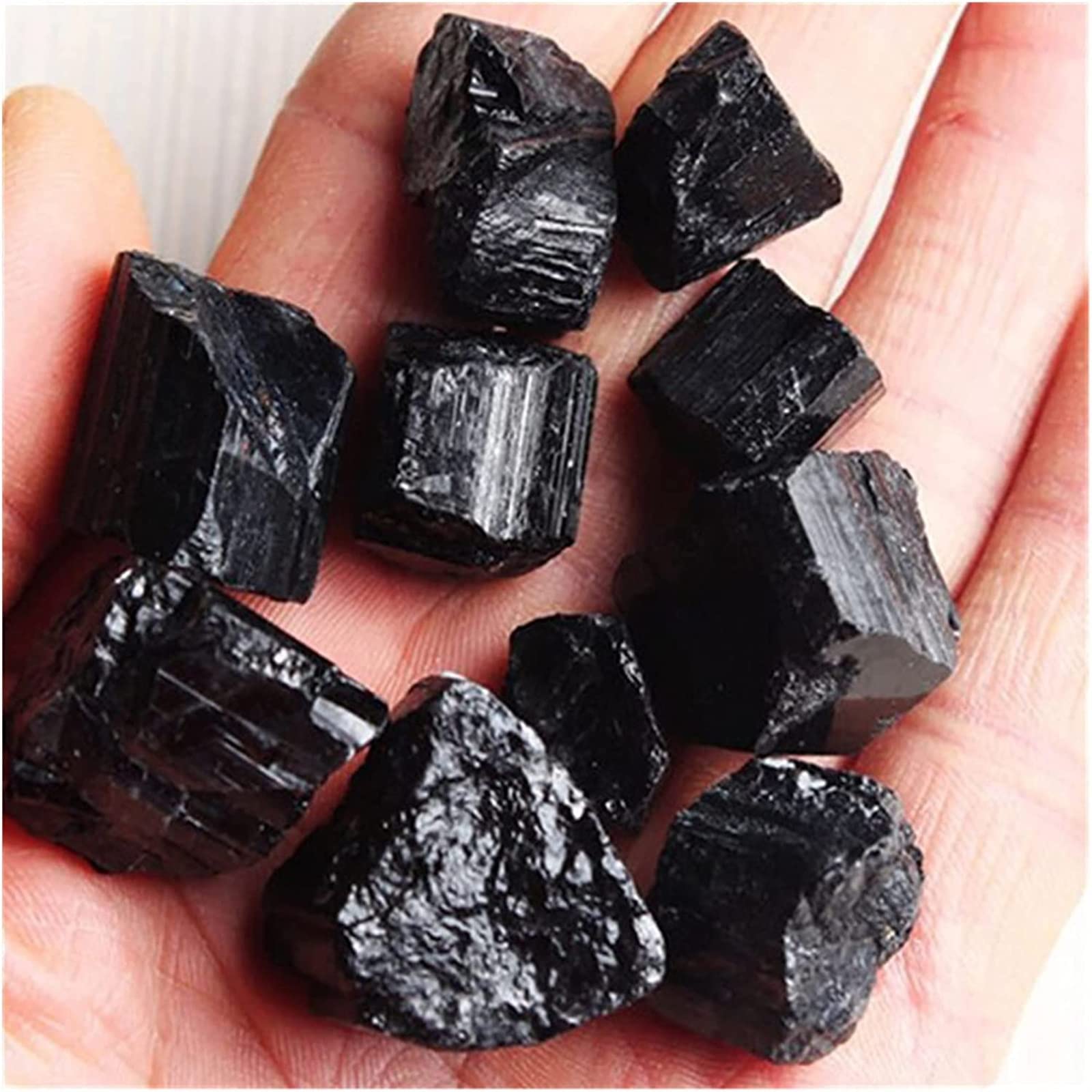 Tourmaline noire brute 50g, un cadeau minéral unique pour passionné