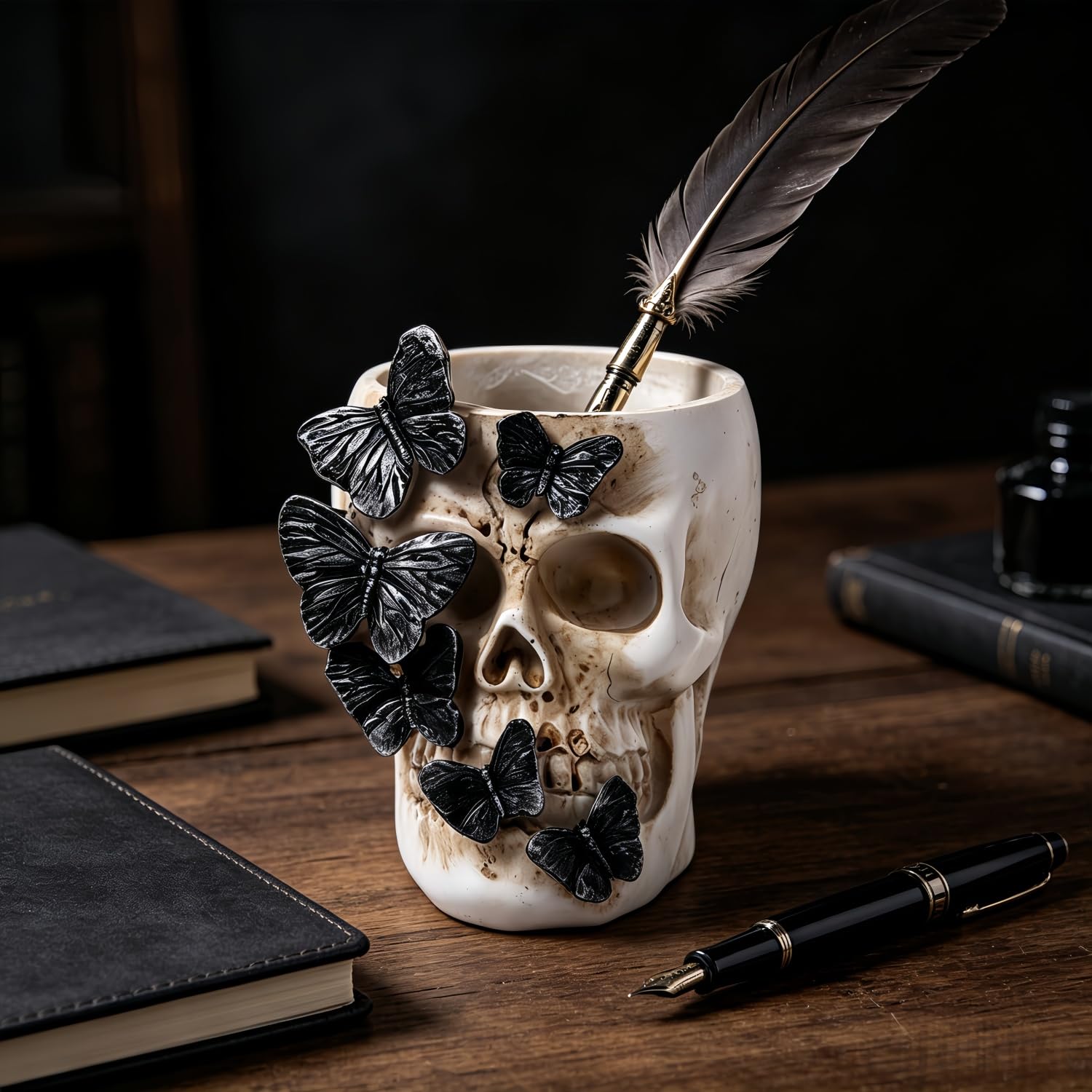 hogarevrumah Skull Pen Holder Gothic Makeup Brush Holder, Bathroom Storage Organiser, Spooky Goth Home Decor, Halloween Decoration for Desk, Office Stationery,Accessory CaddyοΌResin