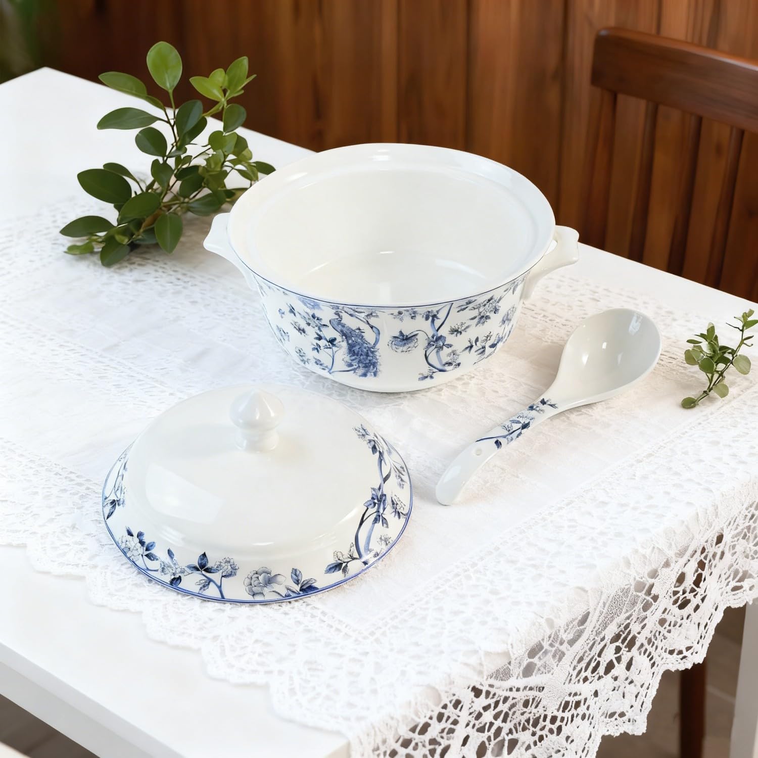 Keramik-Suppentreene mit Deckel und Löffel, Porzellan-Suppen-Servierschalen mit Griffen für Küche, Unterhaltung, Party, blaue Blumen und Tiermuster, 2,5 l, mikrowellen- und spülmaschinenfest
