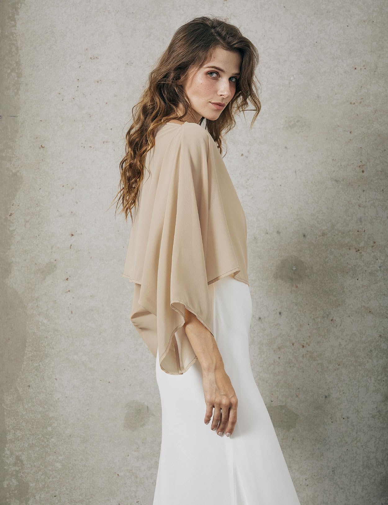 BEAUTELICATE Damen Chiffon Stola mit Ärmel Festlich Sheer Schultertuch Elegante Bolero Capelet Sommer Brautjacke für Abendkleider Brautkleider Hochzeit