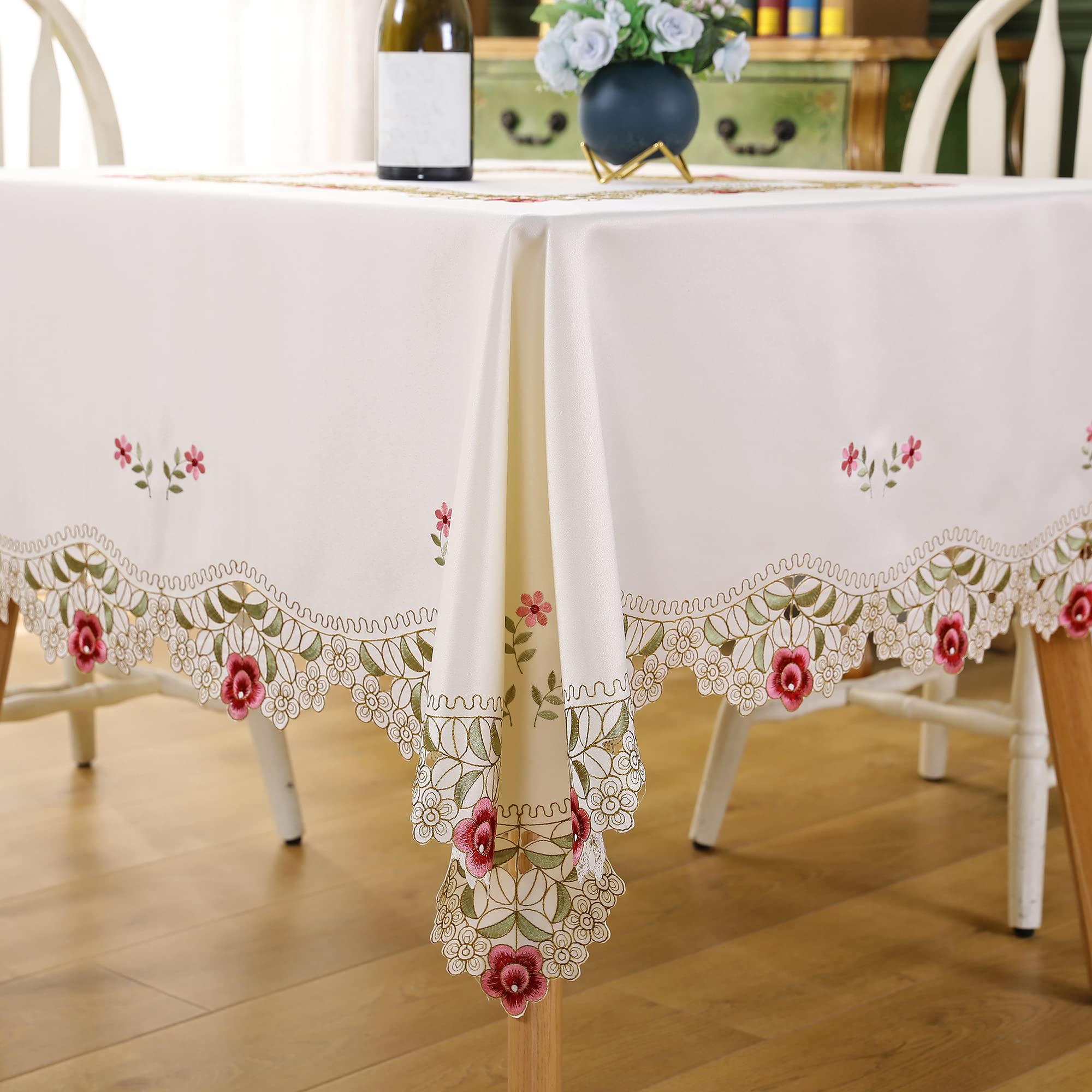Wolkemer Jacquard Floral Embroidered Square Tablecloth Fabric Vintage Rose Table Cloth Lace Beige Table Cover for Wedding Dinning Party 52 x 52 Inch