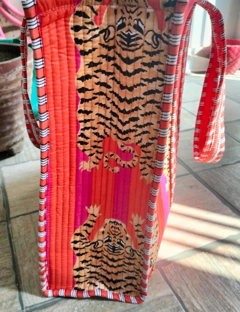 YILLE Women Handblock Lightweight Travel Bag Purse Cotton Shoulder Tote Bag For Shopping Grocery & Beach Bag