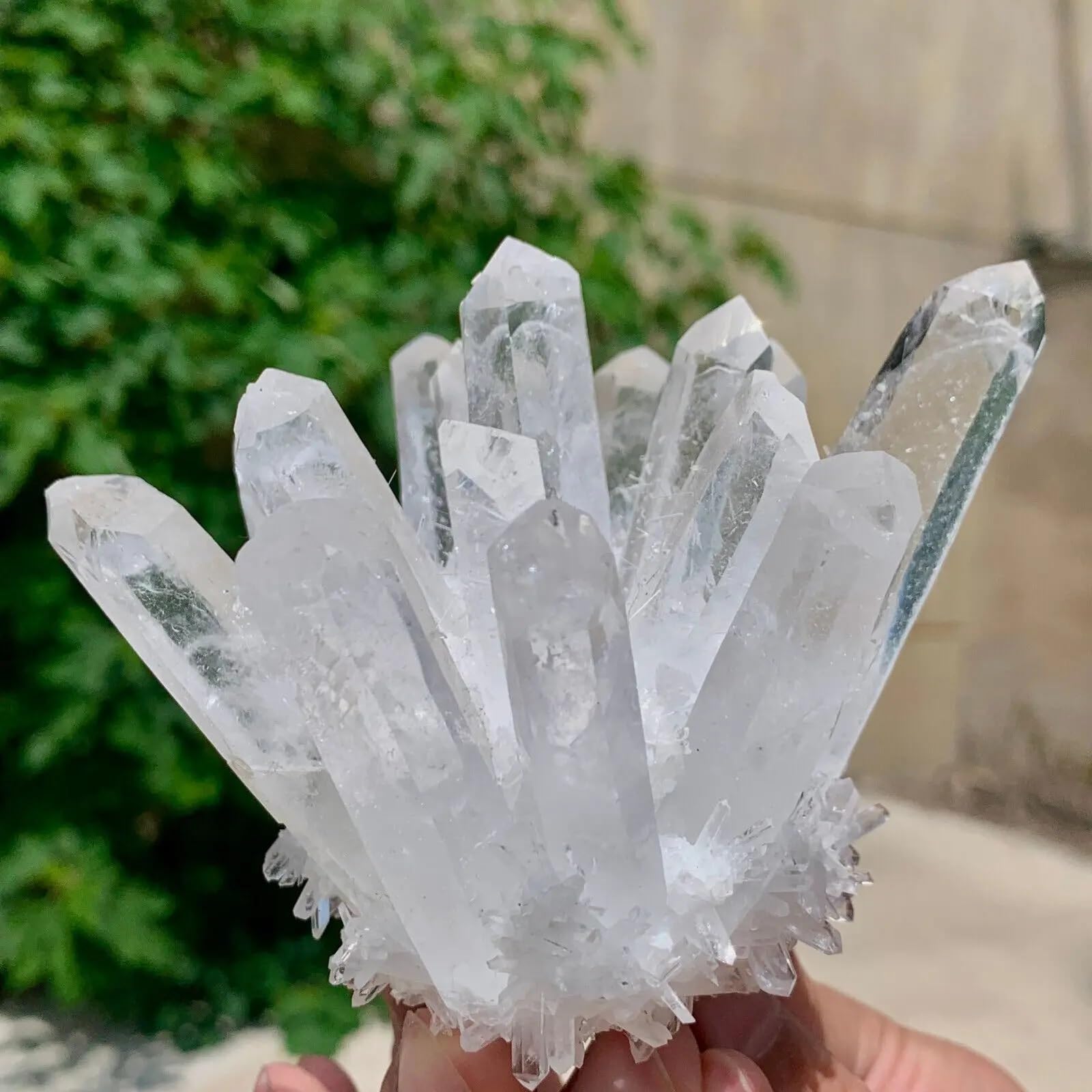 AUOQKQUT Stone White Magic Quartz Crystal Cluster Home Office Decoration Crafts Gifts(510-600g)