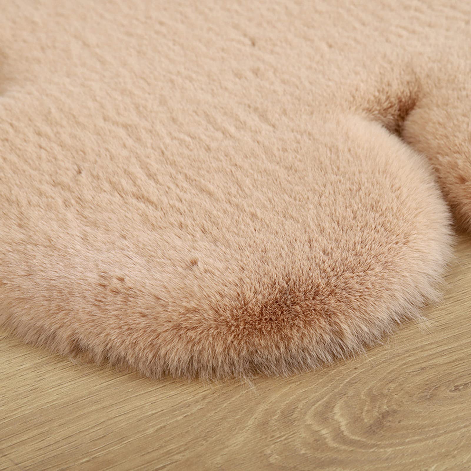 Kunstfell Bären Teppich, Teppich Hochflor Flauschig, 75x105cm | Teppich Bär für Wohnzimmer, Schlafzimmer & am Bett, Polyester-Acryl-Mischung, Plüschig & Shaggy, Süßes Zimmerdeko, Braun