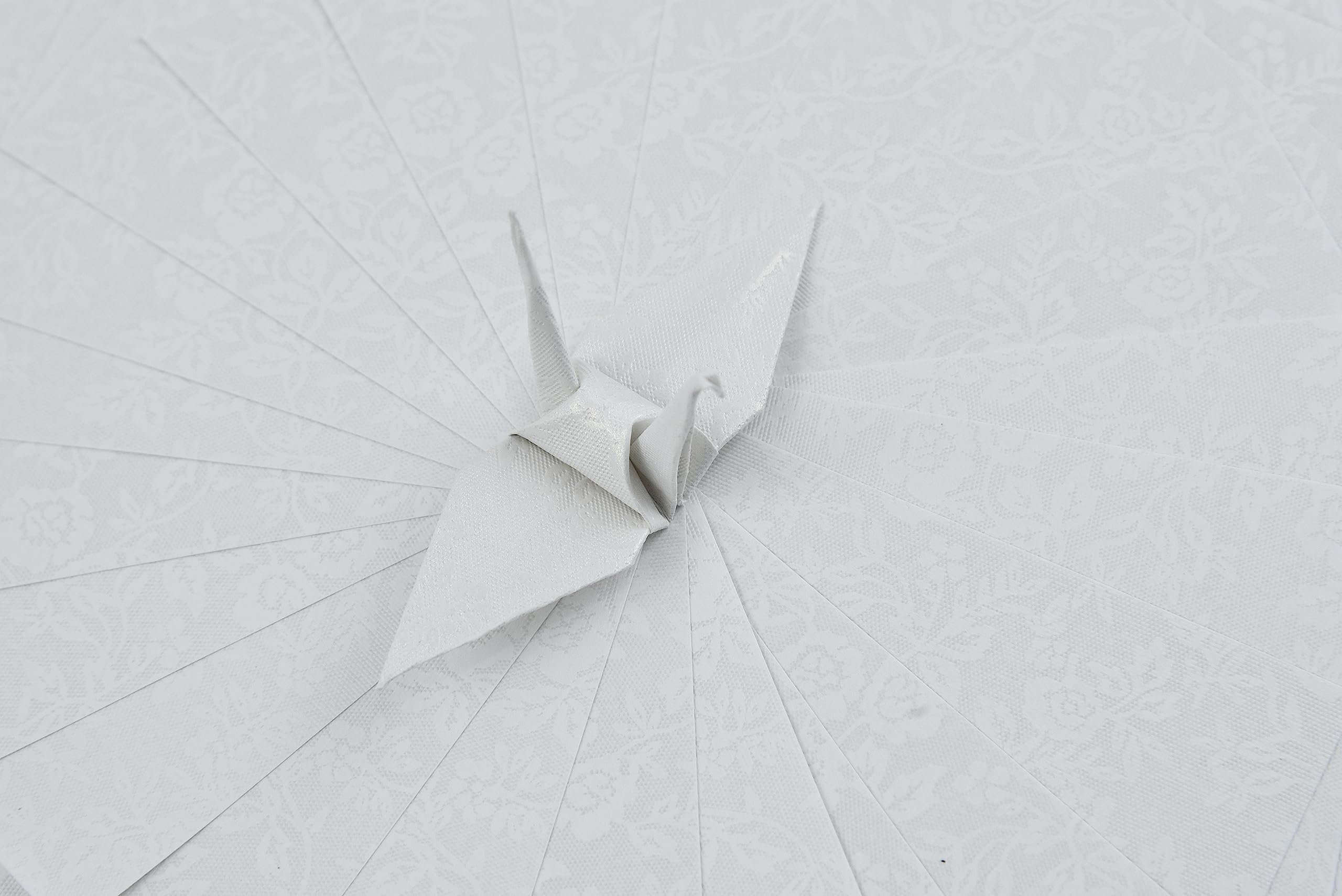 Amazon.co.jp: 折り紙シート100枚 ペーパーパック ホワイトペーパー