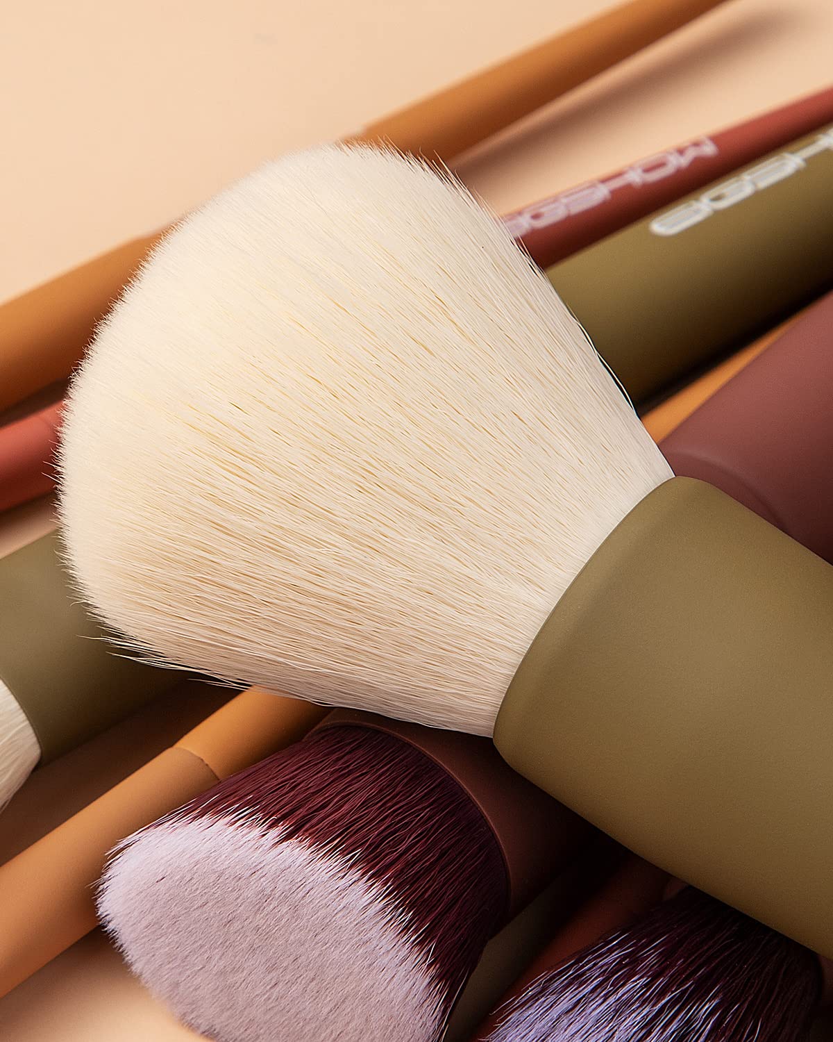 Make-up-Pinsel, EIGSHOW 5-Farben-Kabuki-Reise-Make-up-Pinsel-Set mit extraweichen synthetischen Fasern für Puder-Rouge-Concealer zum Konturieren und Hervorheben von Anwendungen - Vegan