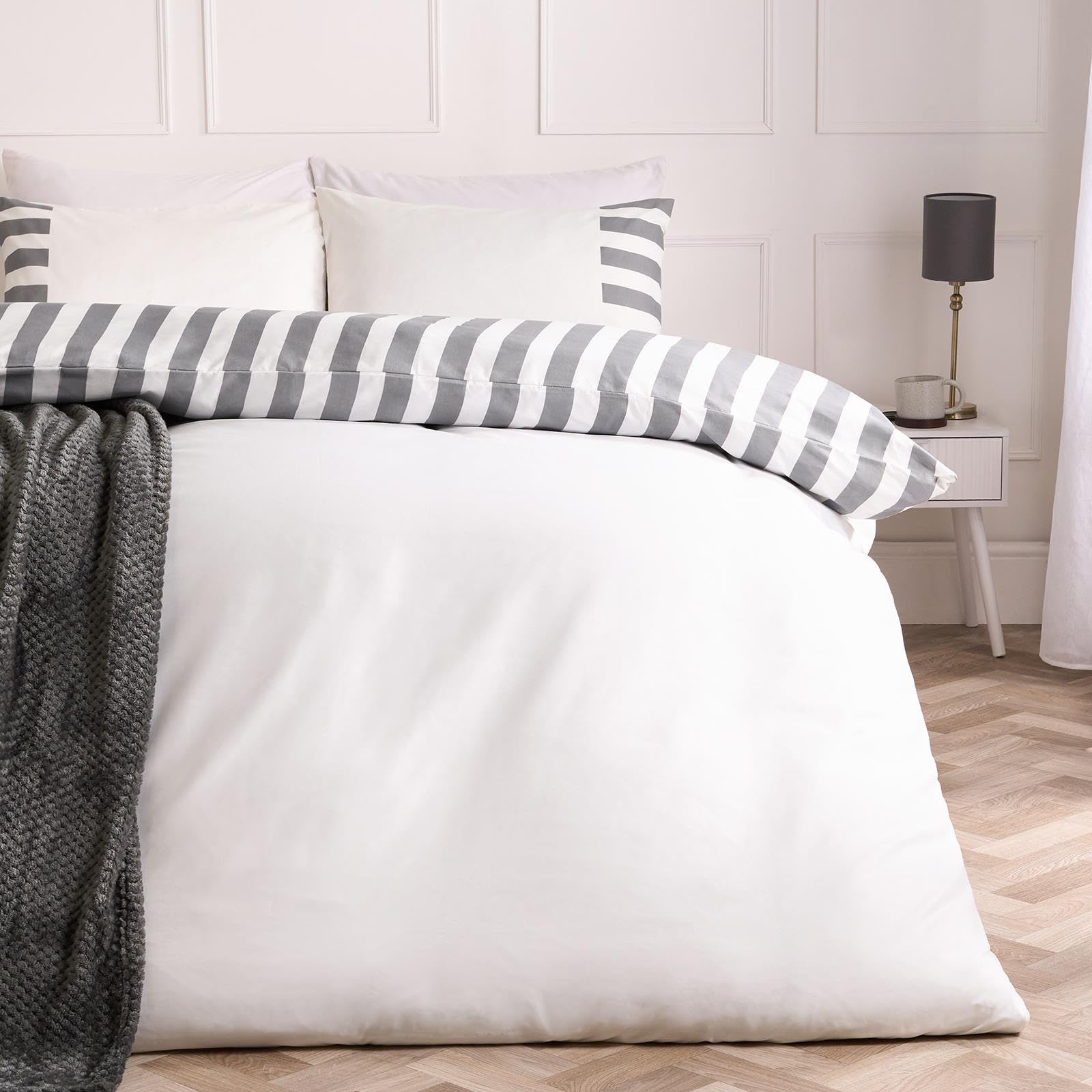 Ohs Stripe Edge Bedding Set Microfibre Duvet Cover With PillowcaseWhite/greySingle from B&Q