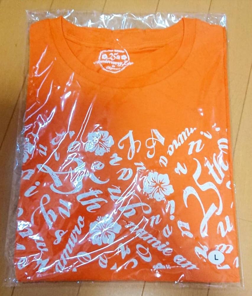 安室奈美恵 WOWOW限定コラボTシャツ/L 安室奈美恵 WOWOW限定コラボ Tシャツ 安室奈美恵のデビュー20