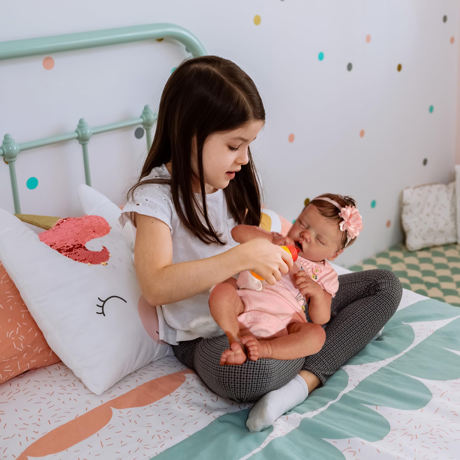 Echte Babypuppe, 18-Zoll-Silikon-Babypuppe, realistisch wiedergeboren, schlafend, waschbares Neugeborenes Mädchen mit Kleidung und Kopfschmuck – perfekt als Kinderspielzeug