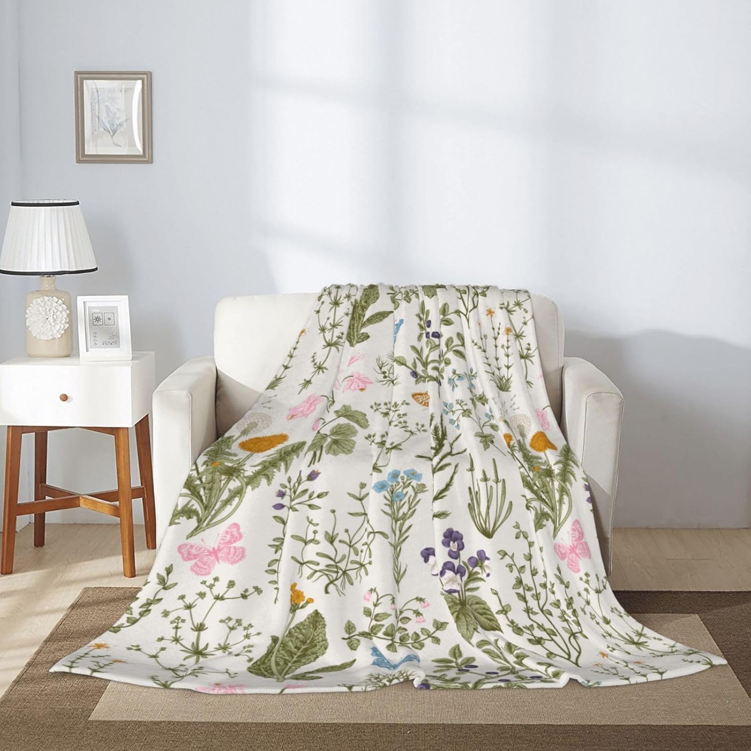 Vintage Wild Flower Herbs Floral Blanket, Soft Blankets Flannel Bed Throw Cozy Lightweight Plush Gifts for Women Girls Sofa Couch Bedroom Living Rooms Warm All Season, Home Decor, 80"x60"
