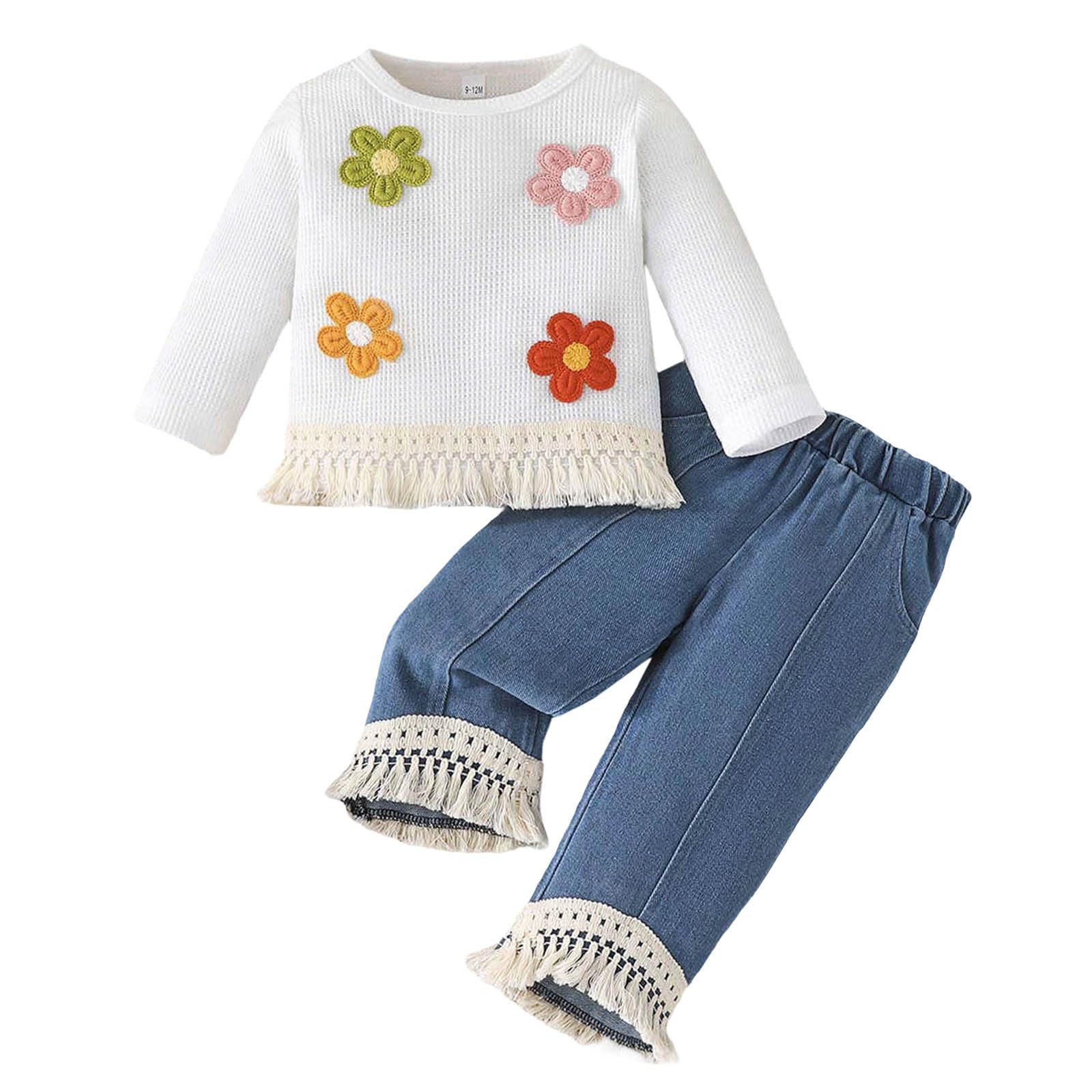 Conjunto de ropa de niña moderno con pantalones vaqueros con flecos y flores 8