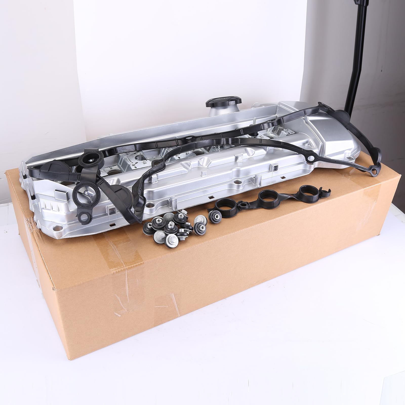 Tapa de válvula de culata Compatible con BMW E39 E46 E53 525i 325i X5 Z3 M52 M54 11121432928 11121437395 Tapa de válvula de Aluminio con junta