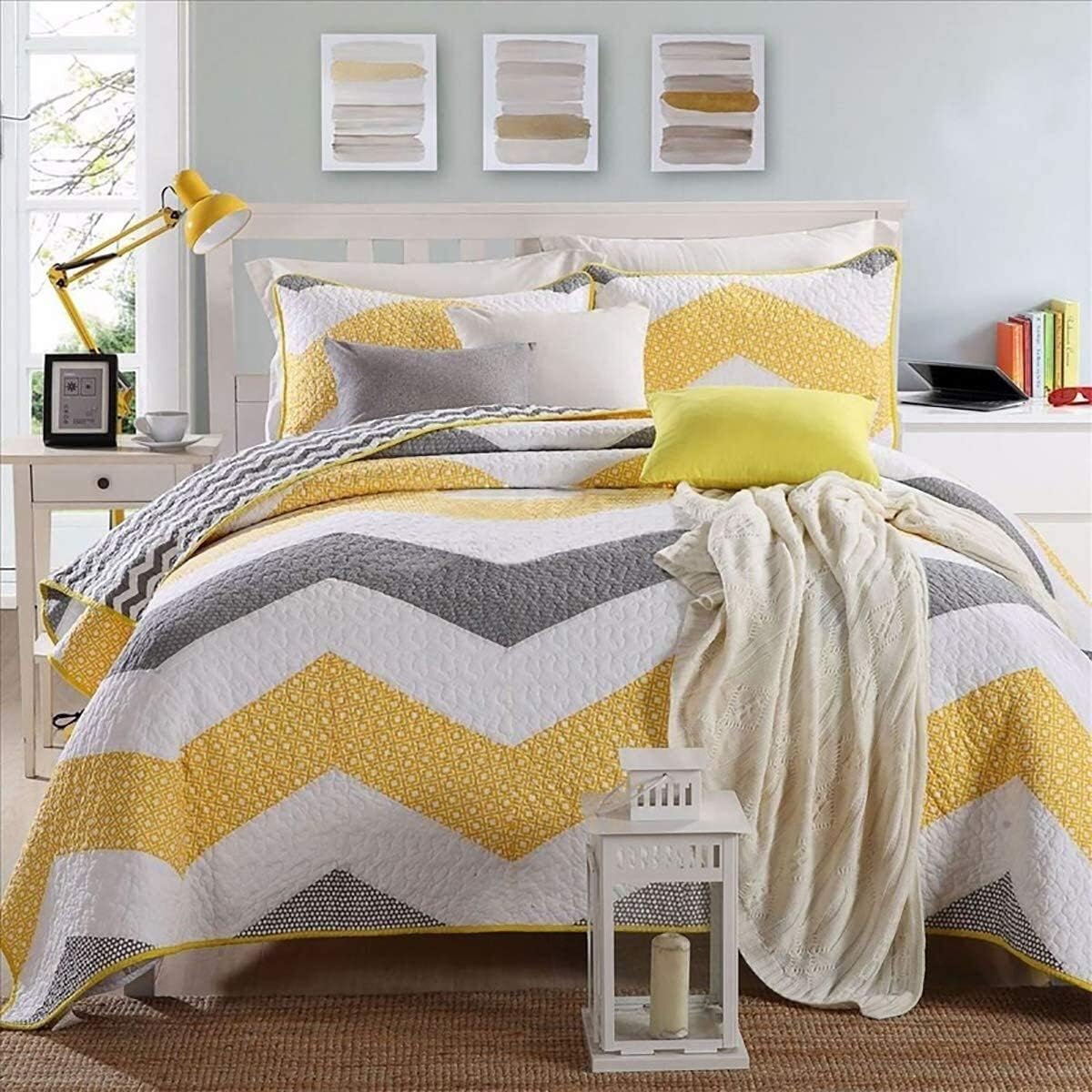 Bedspreads Patchwork Yellow and White Wavy Stripes Design Cotton Summer Bed Cover Bedding 3 Pieces Stripe Quilt Bedspread (Colour: Stripe Size: 230000 cm) (Stripe 240 x 280 cm)